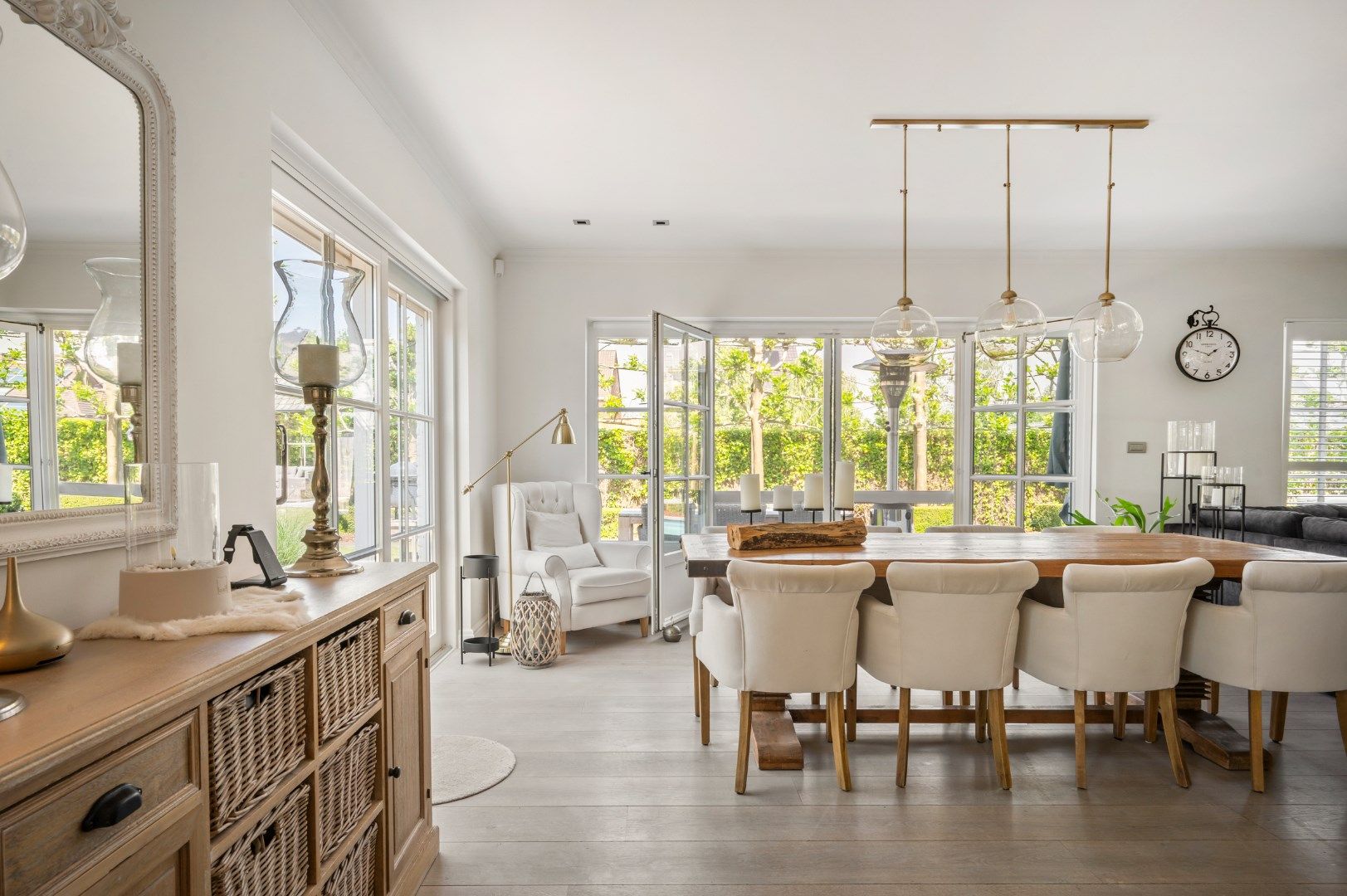 Luxueuze villa met zwembad, poolhouse en vier slaapkamers  foto 9