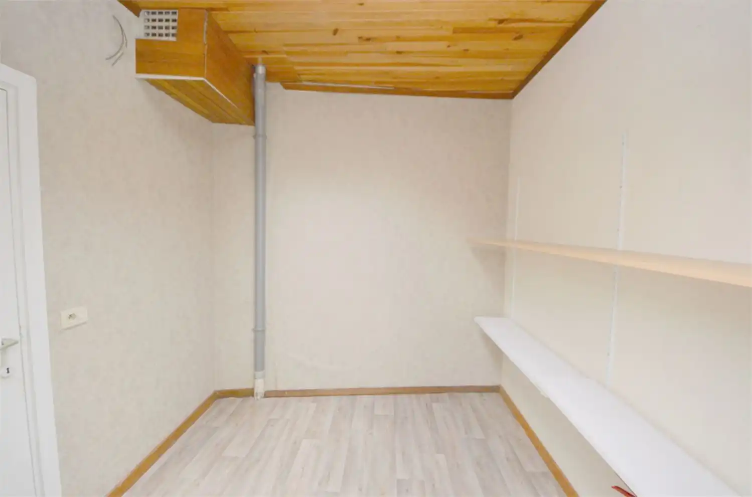 Veelzijdig handelspand met duplexappartement en terras – centrum Aalst foto 12