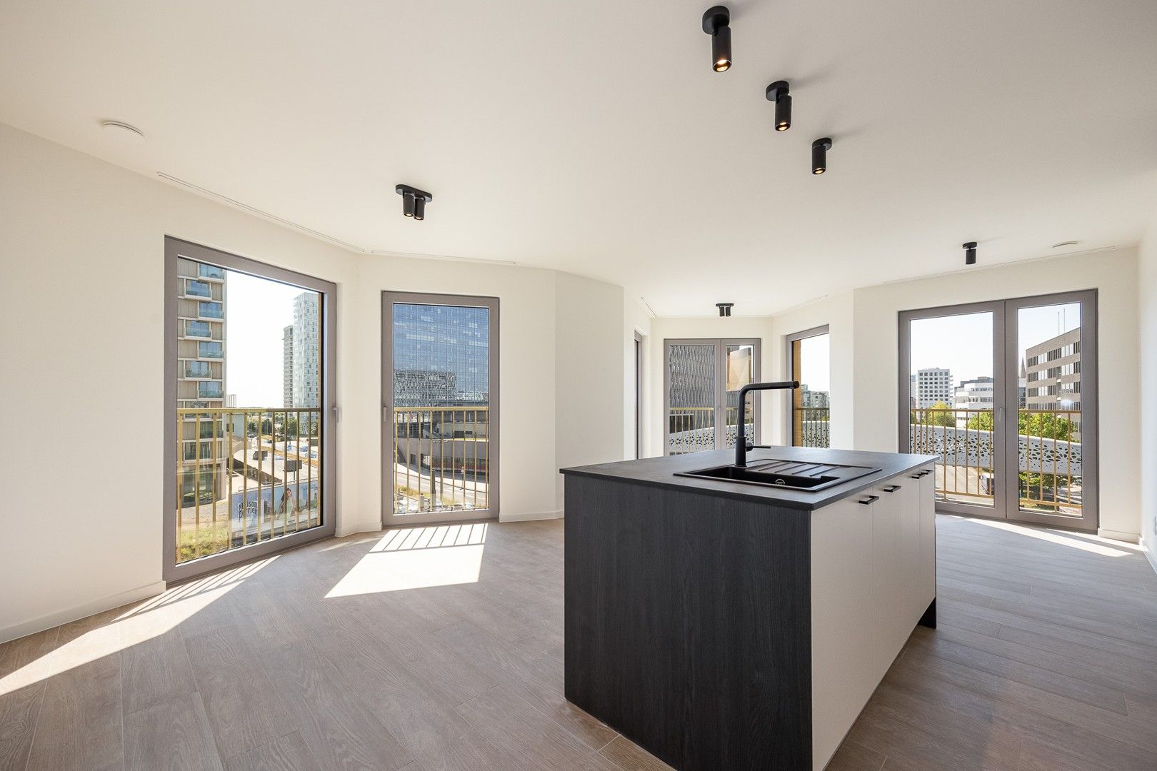 APPARTEMENT MET TERRAS foto 7