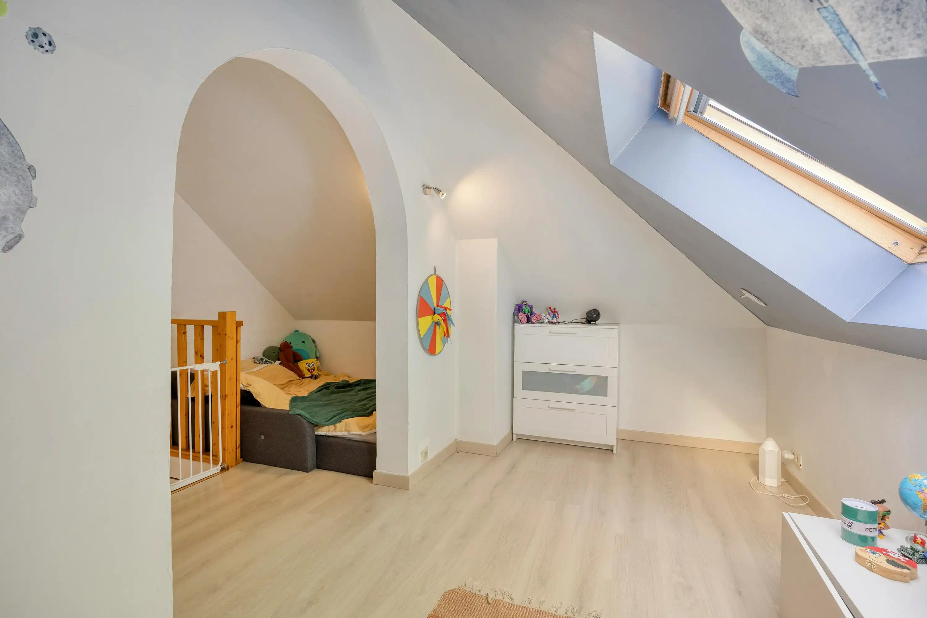 Gerenoveerde halfopen woning met tuin te koop in Gooreind! foto 26