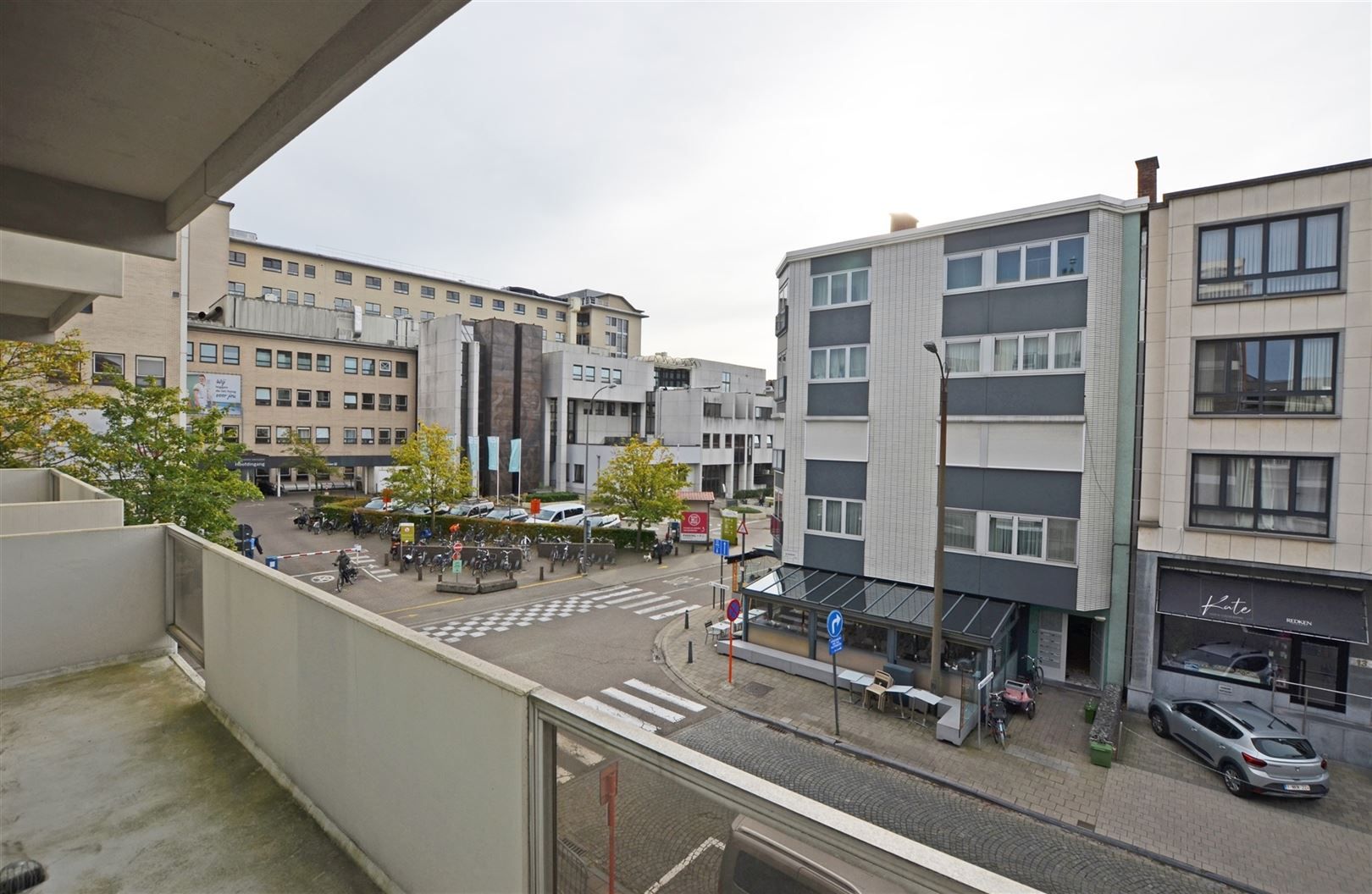 Tweeslaapkamer appartement op wandelafstand van de stad foto 2