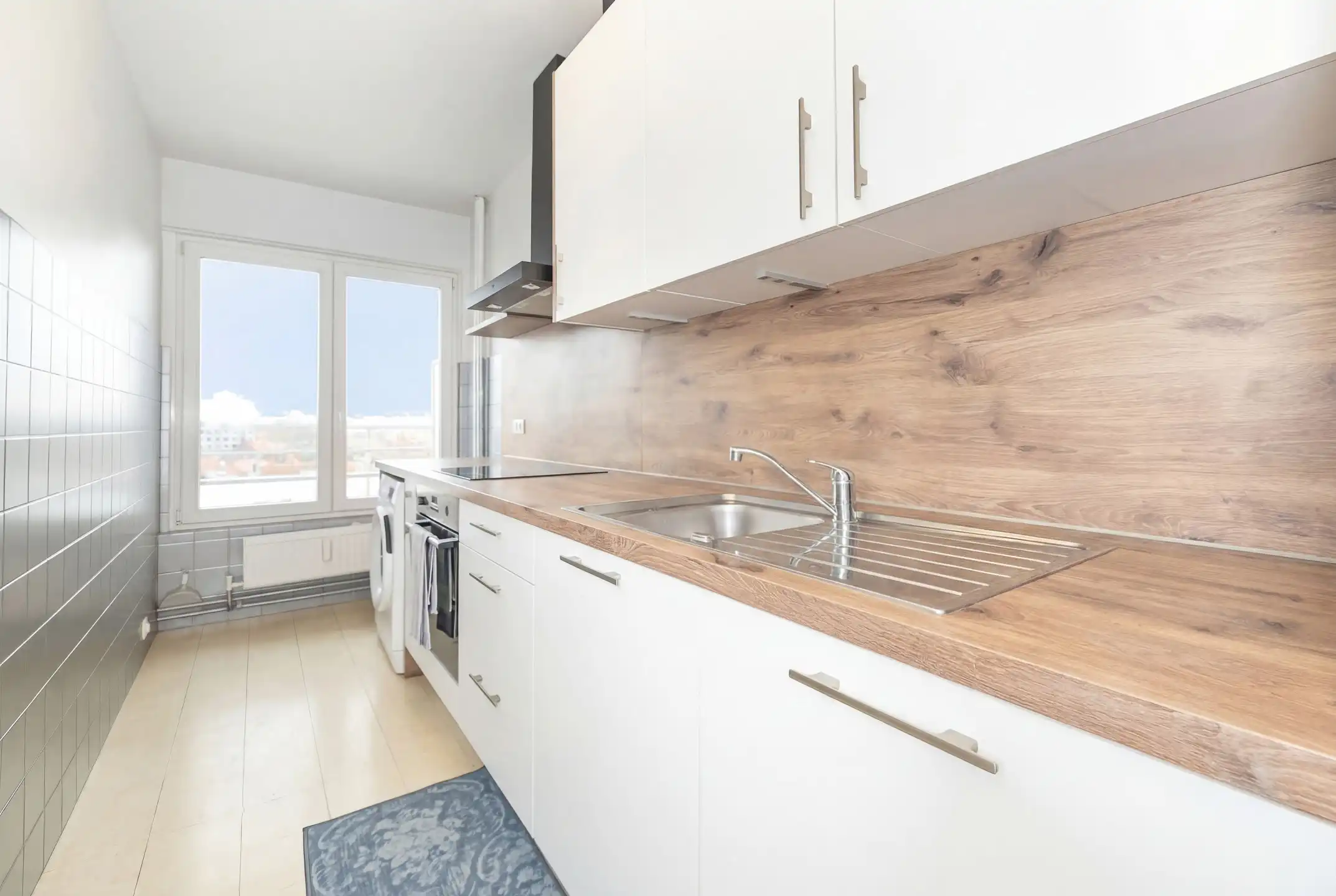 1-slaapkamer in goede staat vlak bij het centrum foto 2