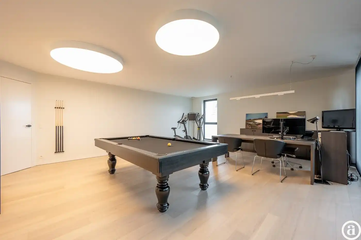 Recente alleenstaande villa centraal gelegen vlakbij het centrum van Knokke. foto 21