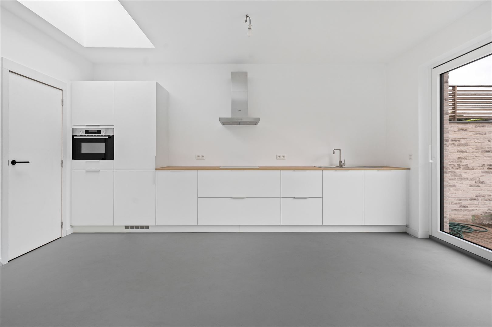 Energiezuinig gerenoveerde halfopen woning aan dorpsrand Kapellen. foto 5