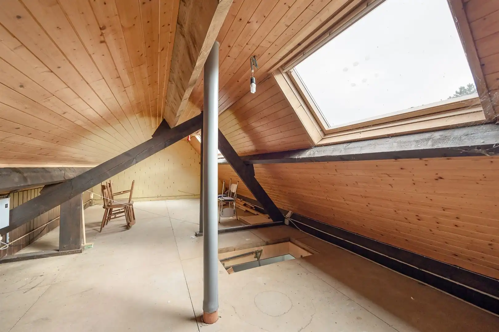 Ruim appartement met 4 slaapkamers en tuin! foto 13