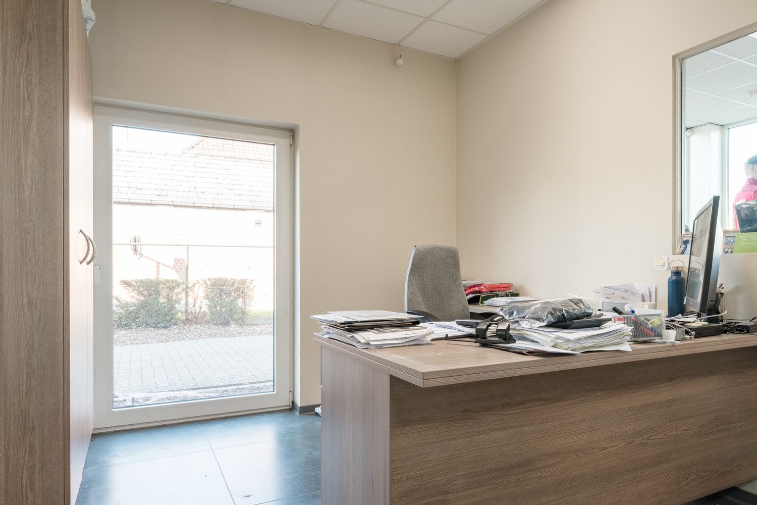 COMMERCIEEL GEBOUW foto 24