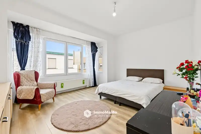 WONING MET 4 SLAAPKAMERS TE KOOP IN ZELZATE foto 14