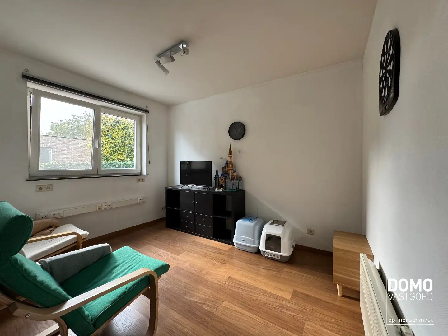 RUIM GELIJKVLOERS APPARTEMENT MET 2 SLAAPKAMERS, INLOOPDRESSING, PRIVATIEF TERRAS EN PARKEERPLAATS IN DIEPENBEEK foto 9