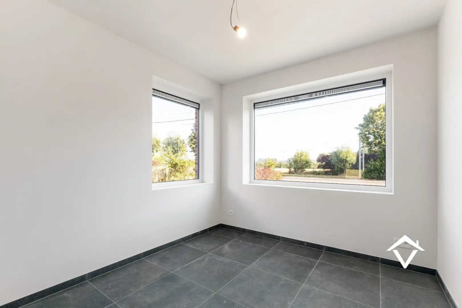 Ruime, energiezuinige gezinswoning met 6 slaapkamers, carport en zuidgerichte tuin foto 10