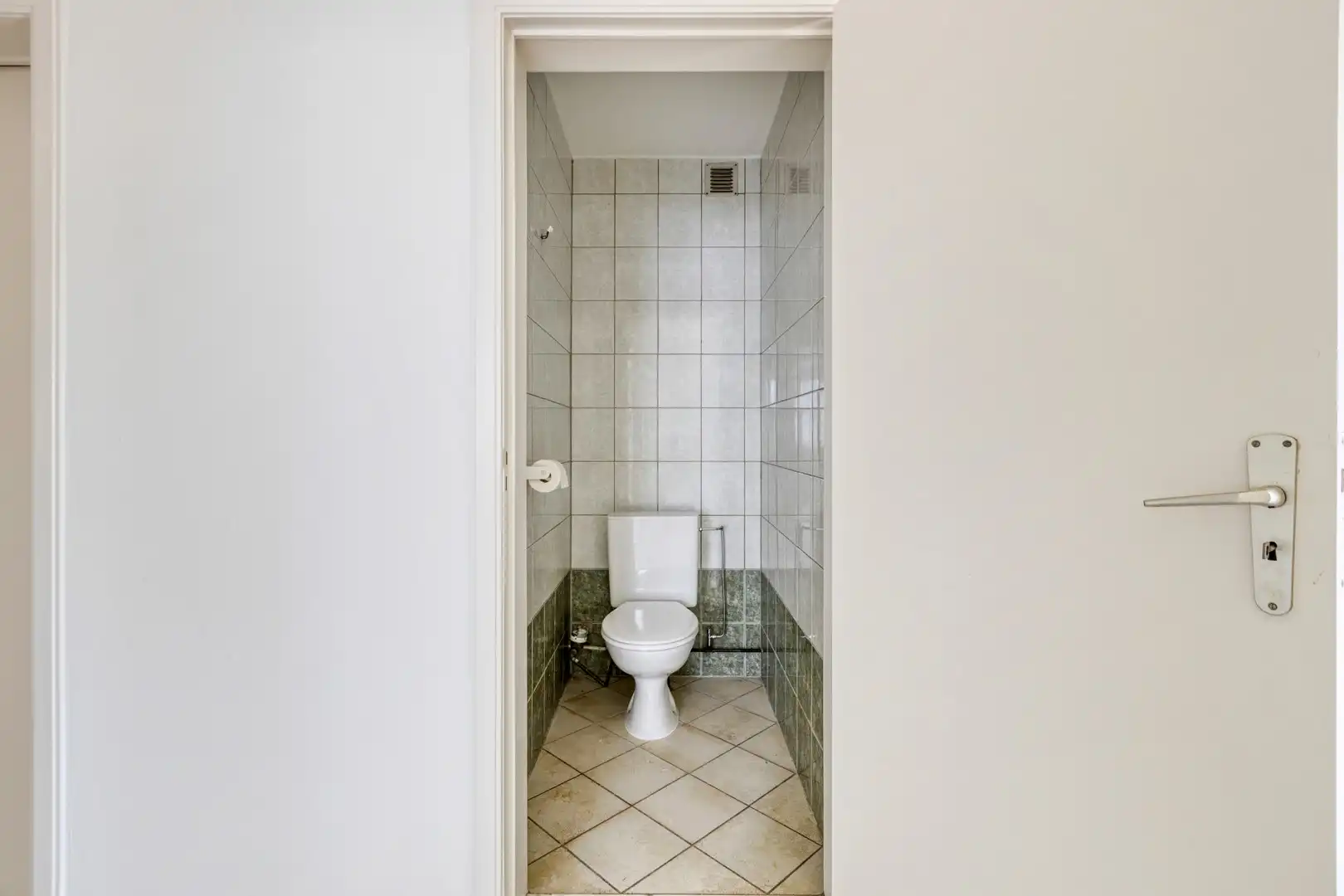 Dieplaan   43  Bus  54   3600  Genk foto 18