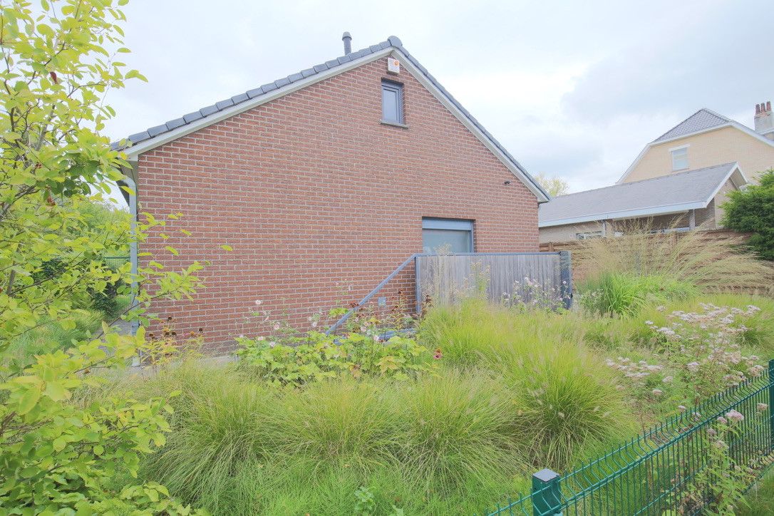 Mooi gerenoveerde bungalow foto 25
