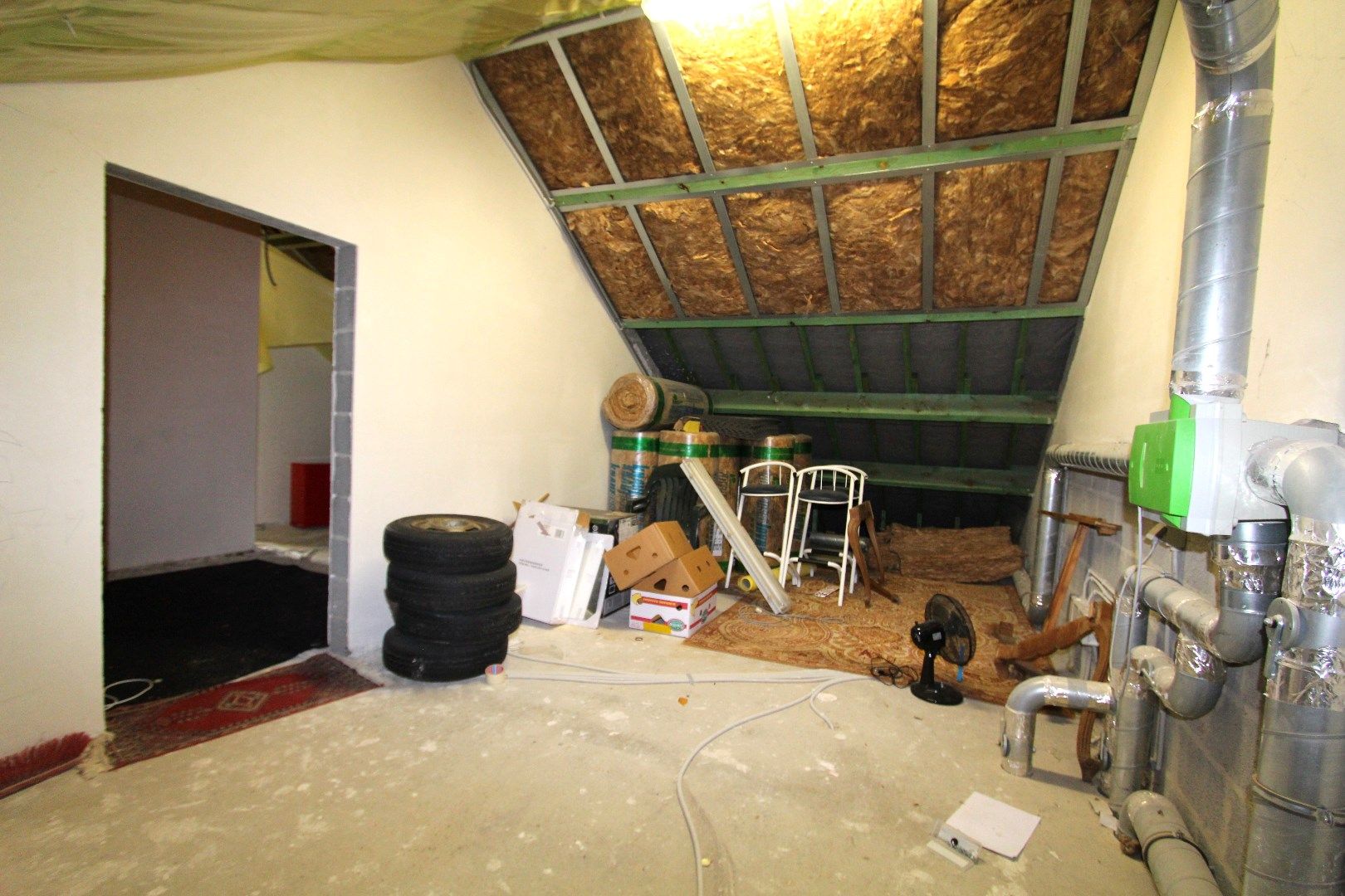 RECENTE WONING MET 5 SLAAPKAMERS EN GROTE TUIN foto 27