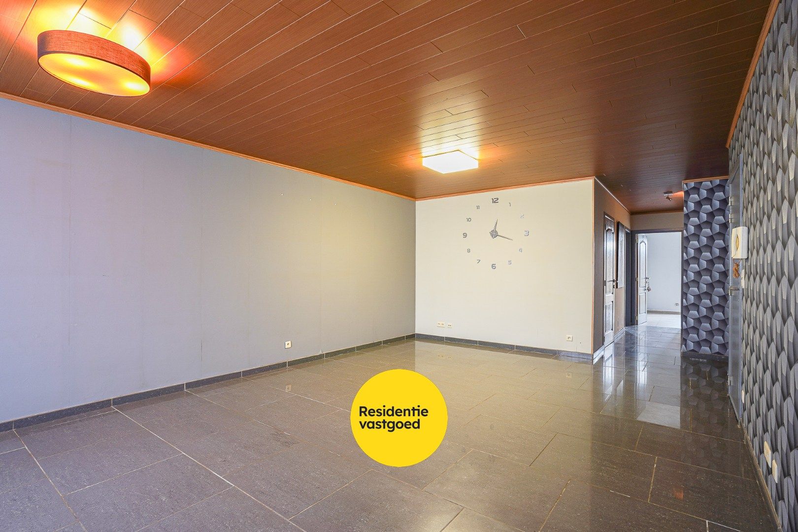 Gelijkvloers appartement inclusief garage, carport en staanplaats nabij het centrum van Ichtegem foto 6