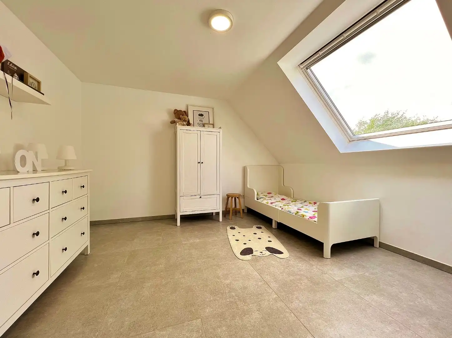 Zeer recente rijwoning met garage en zonnige tuin  foto 11