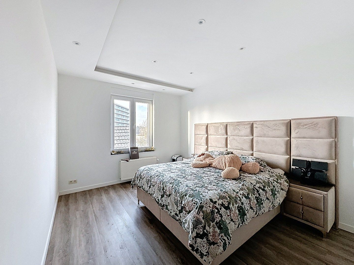 Volledig gerenoveerde,  centraal gelegen rijwoning in Tienen met tuin, terras en 3 slaapkamers foto 9