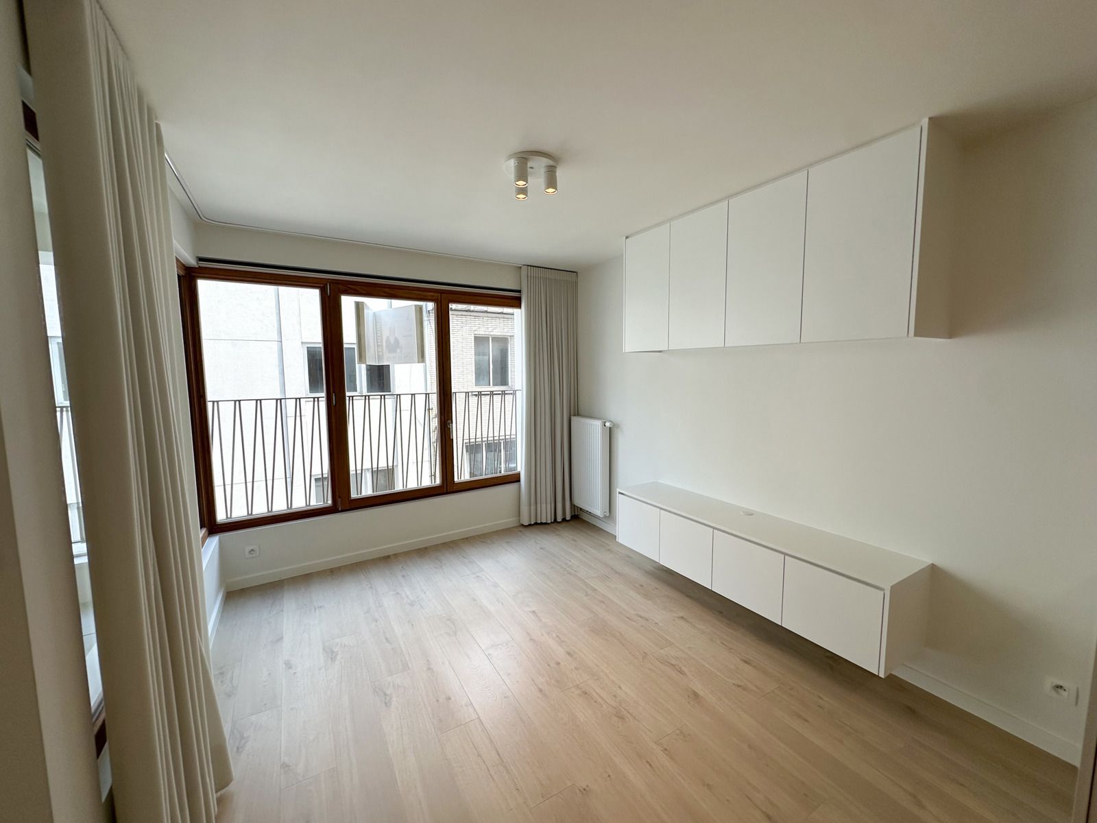 modern 1-slaapkamerappartement in hartje Kortrijk foto 5