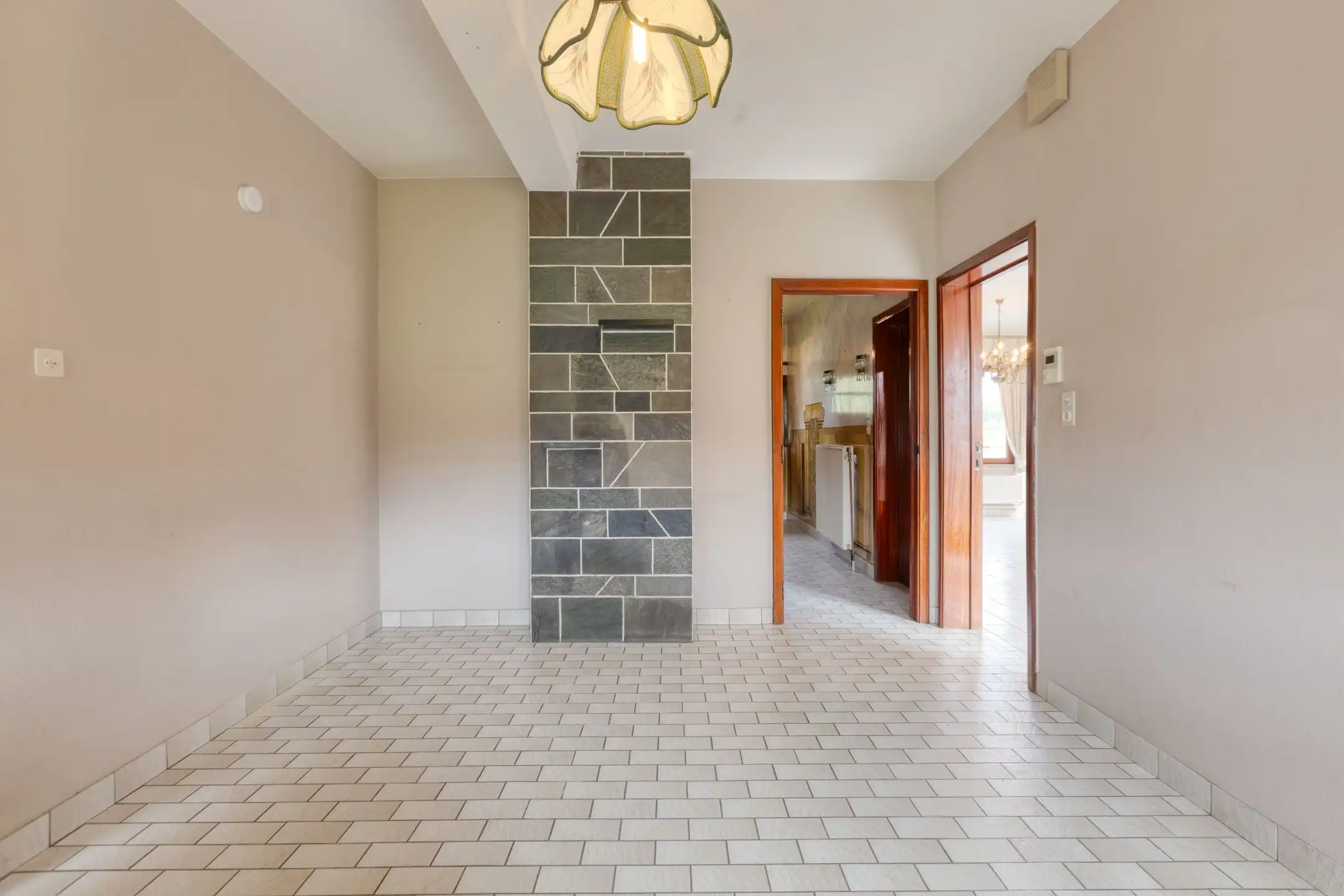 Woning vol potentieel op ruim perceel foto 7