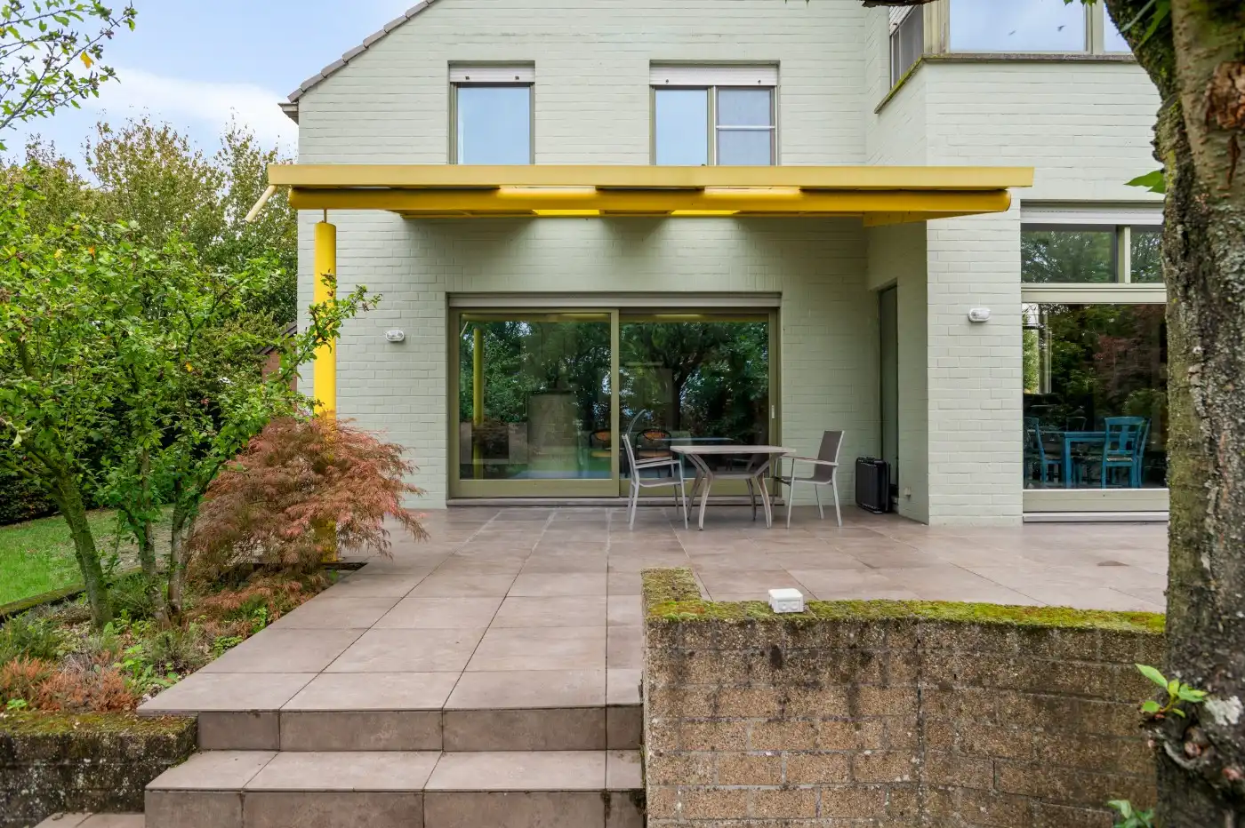 Vrijstaande architectenwoning met 5 slpk., atelier en dubbele garage op ruim perceel met zicht op de velden foto 34