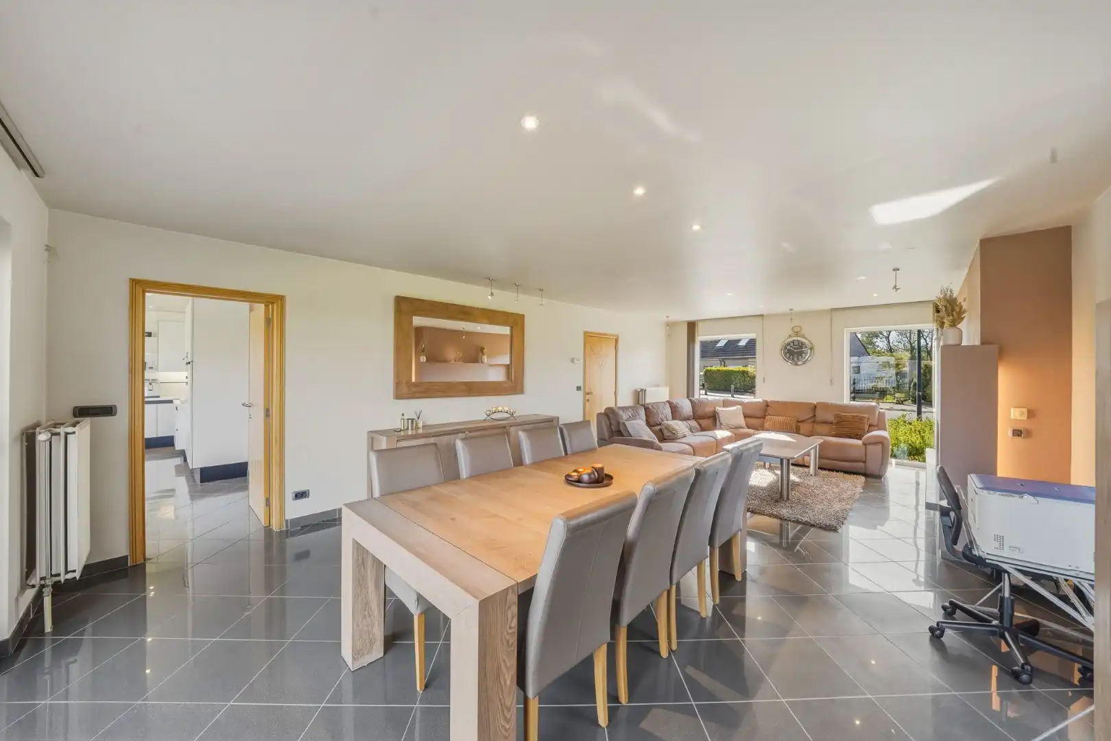 Ruime alleenstaande woning nabij zee en strand! foto 8