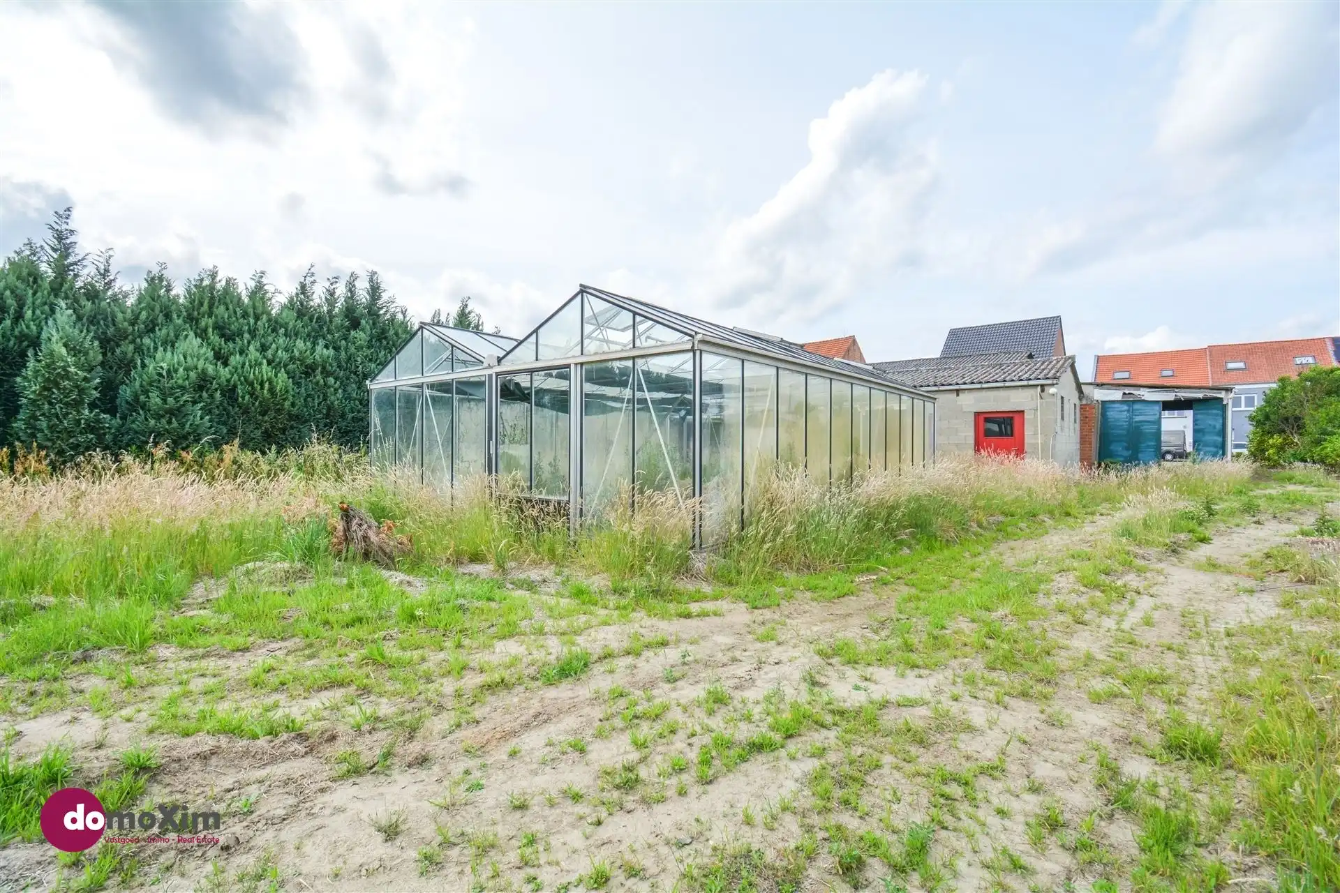 Gerenoveerde woning met loods, stallen en serre op een terrein van 32 are foto 14
