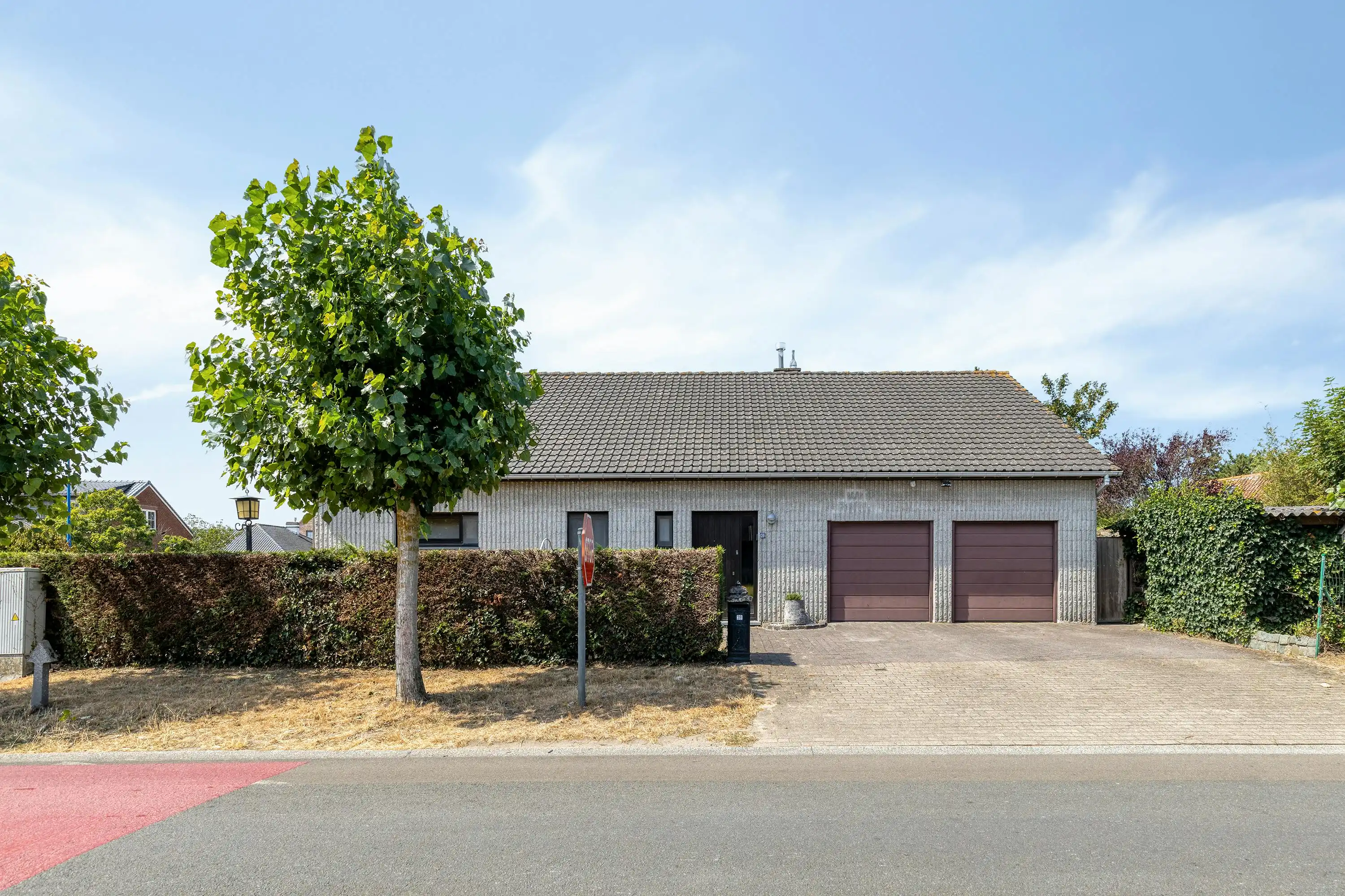 Ruime instapklare woning met 3 slaapkamers te koop in Oostduinkerke! foto 3
