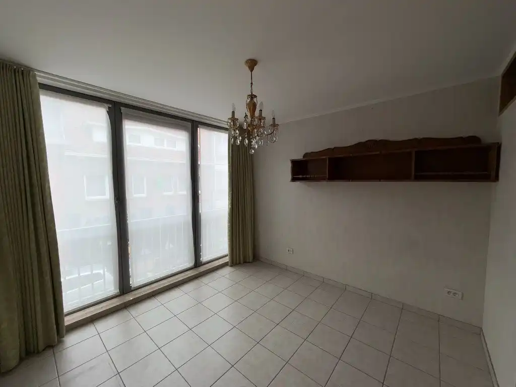 Genk-centrum, Oude Markt 4 bus 11: Ruim en energiezuinig appartement (133 m²) met 2 slaapkamers, overdekt terras, dubbele autostaanplaats en kelderberging. foto 18