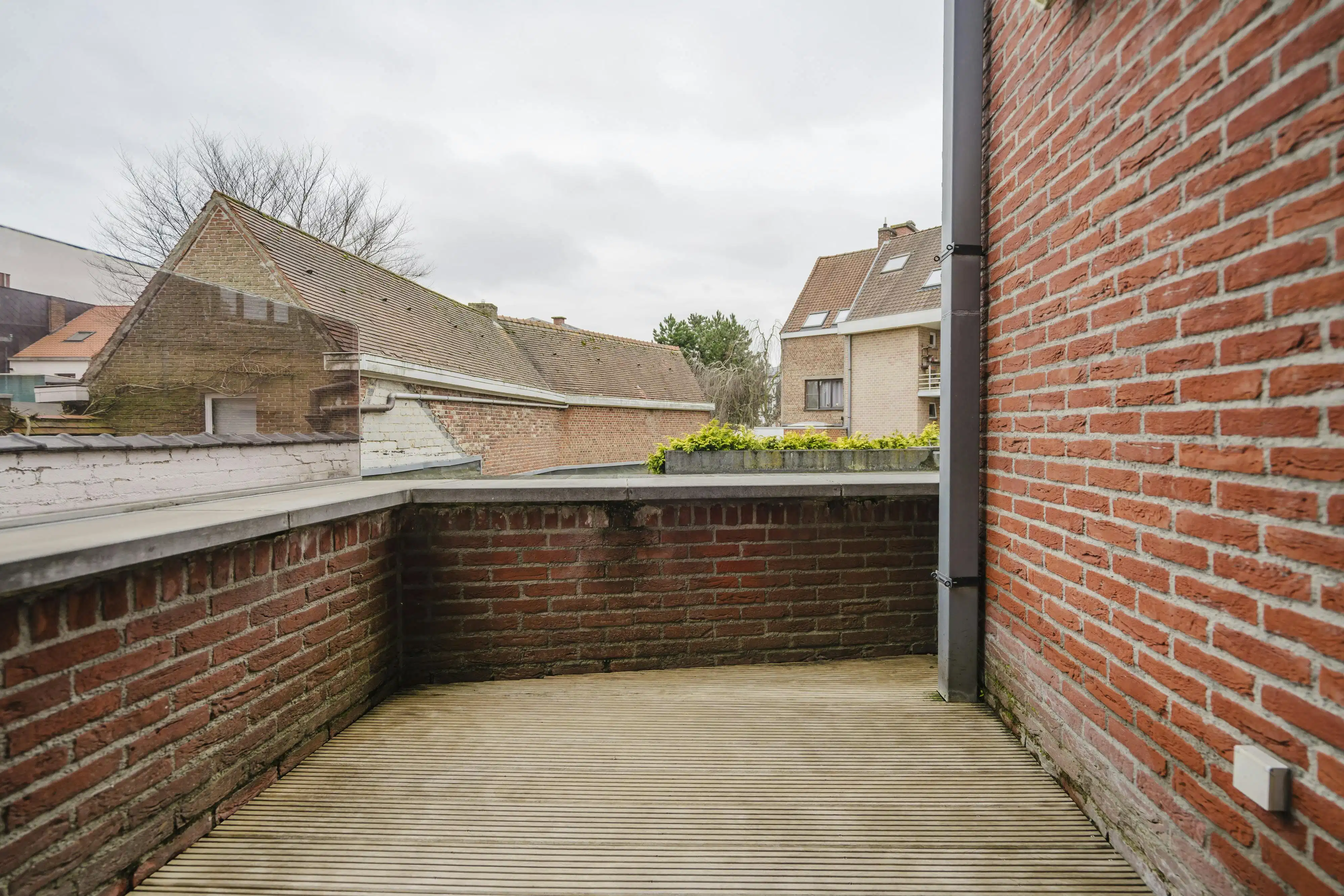 Instapklaar appartement te koop nabij centrum Kortrijk! foto 16