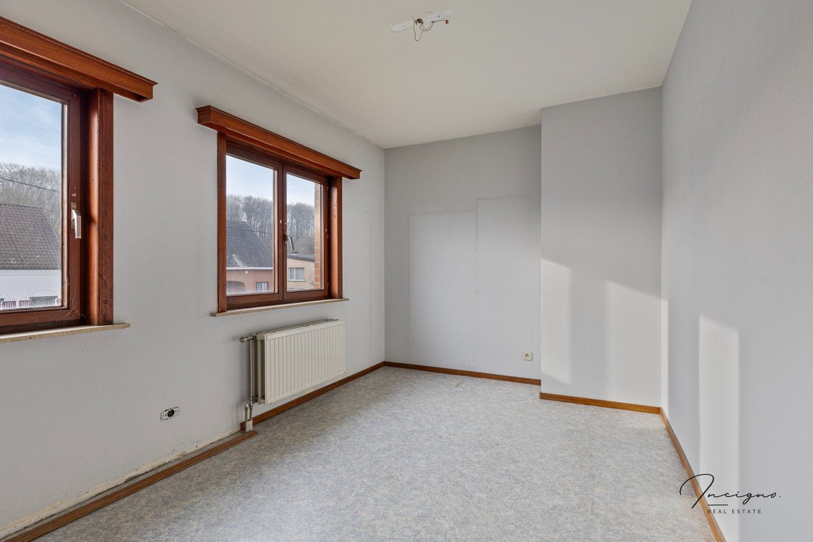 Op te frissen woning op een uitstekende locatie foto 15