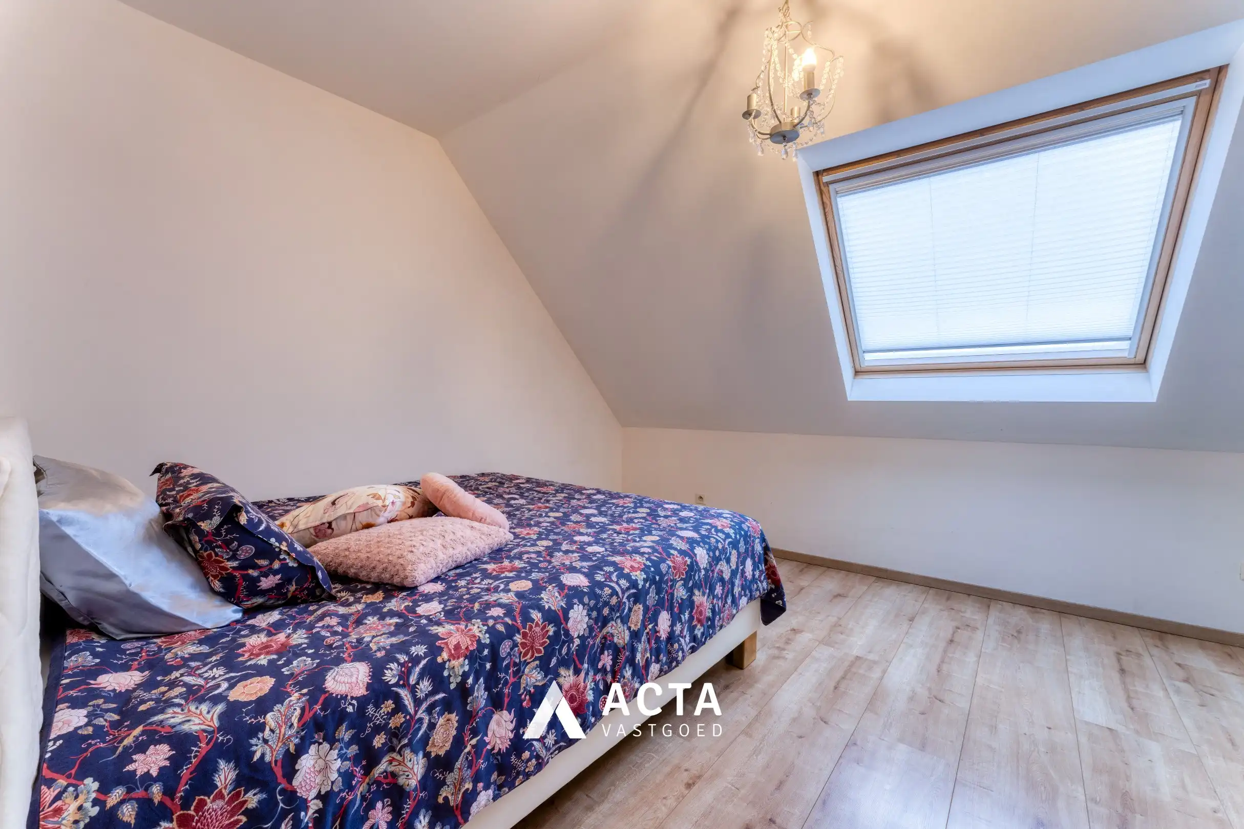 Instapklaar duplexappartement met twee slaapkamers en terras! foto 12