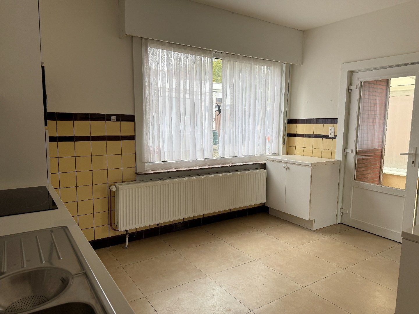 Woonhuis met 2 slaapkamers en garagebox foto 17