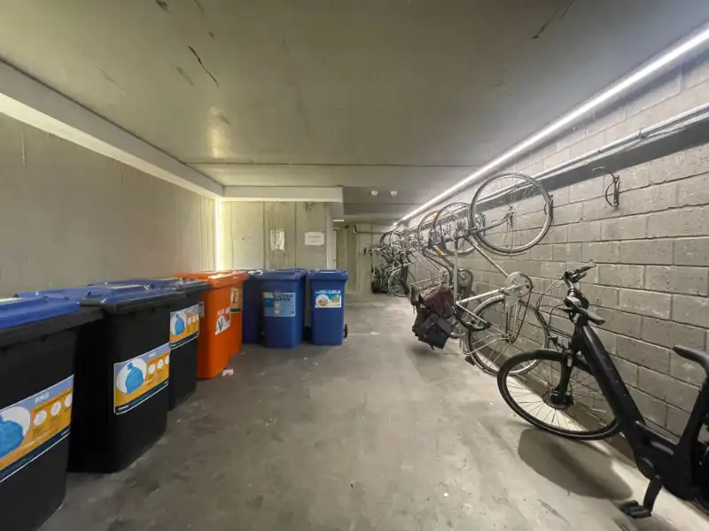 Leuk appartement met ruim terras nabij Nederkouter en Coupure foto 15