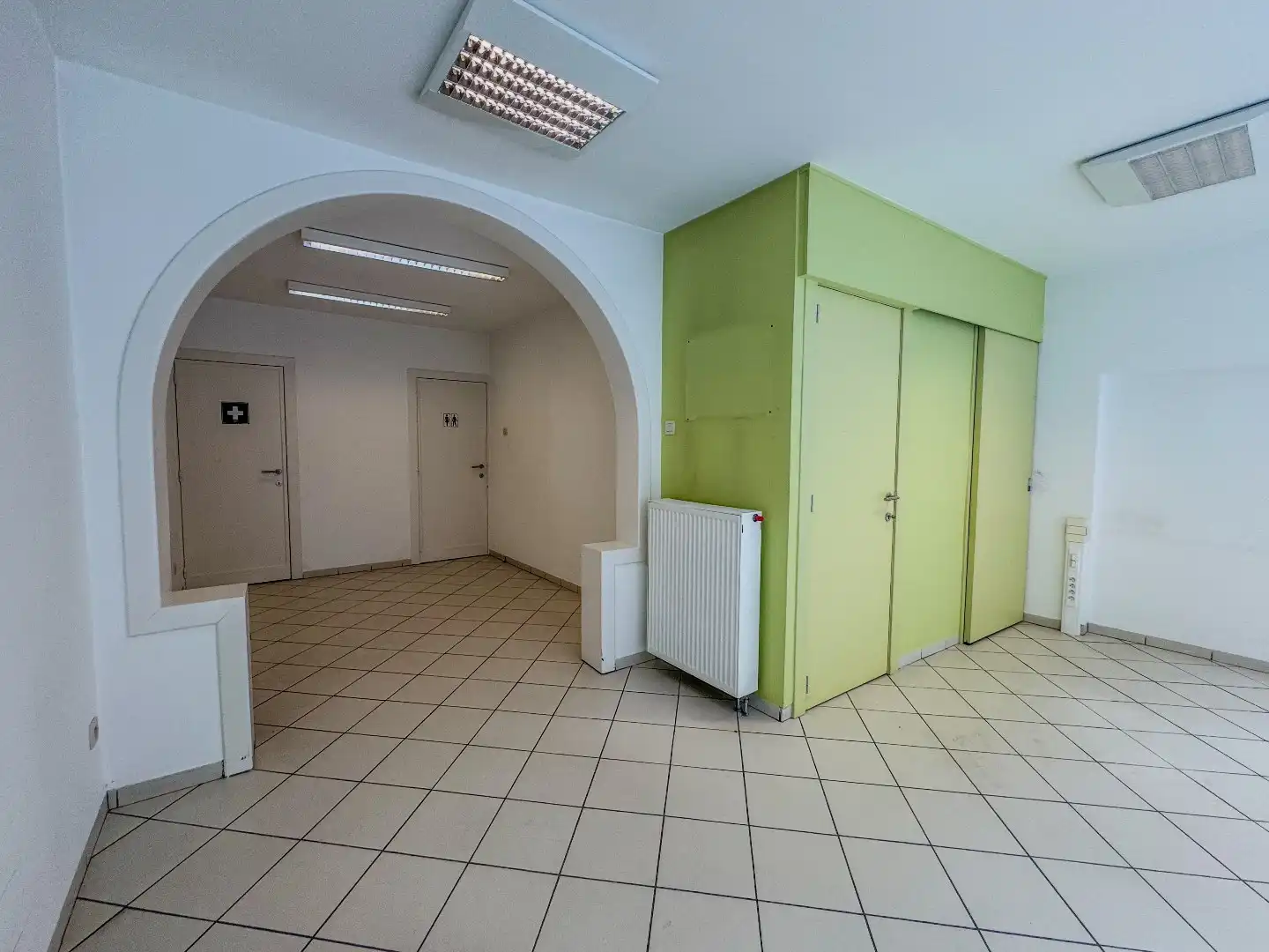 Verrassend ruime woning met 3 slaapkamers en polyvalente ruimte. foto 4