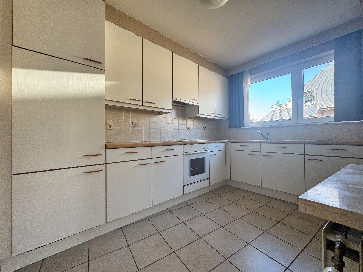 Appartement met 2 slaapkamers en 2 terrassen te Koekelare  foto 12