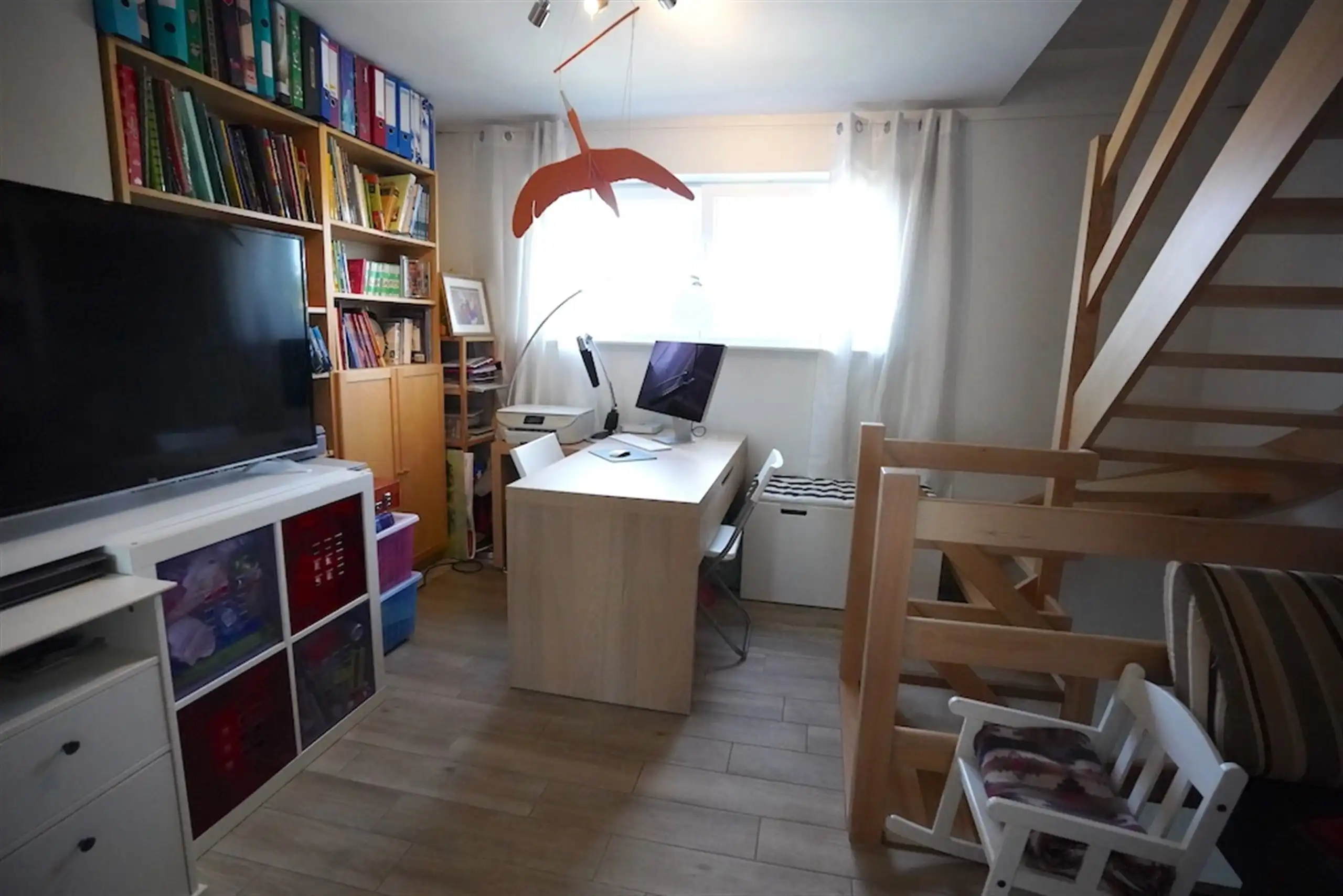 Jonge, verzorgde gezinswoning met tuin en garage foto 16