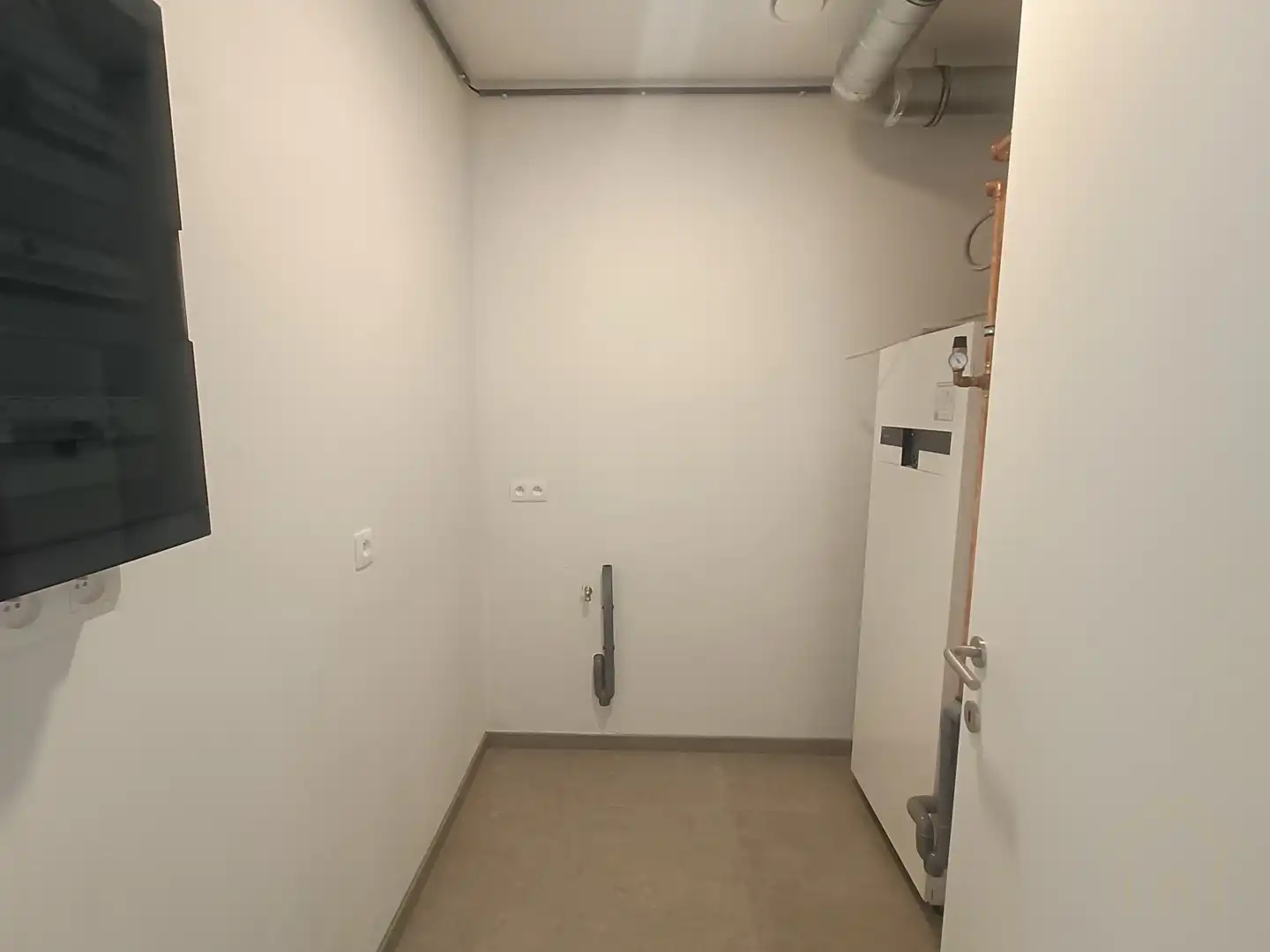 Afgewerkt modelappartement met twee slaapkamers foto 11