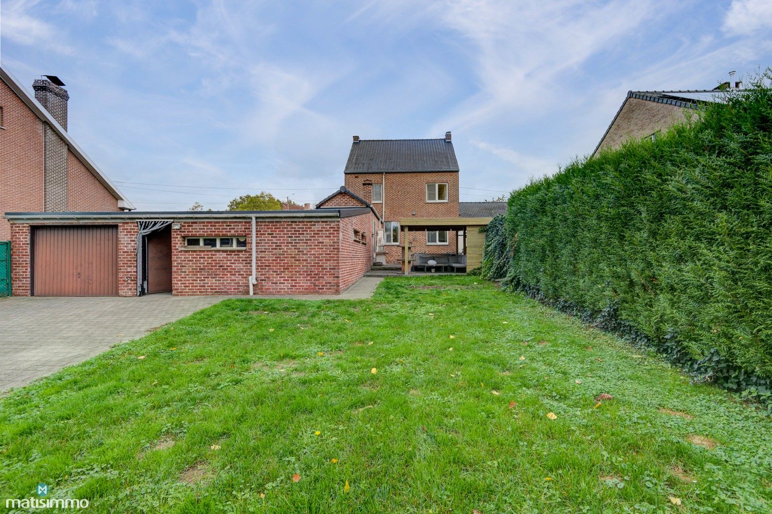 GEZINSWONING MET 3 SLAAPKAMERS, RUIME INPANDIGE GARAGE EN GROTE TUIN TE HOESELT foto 38