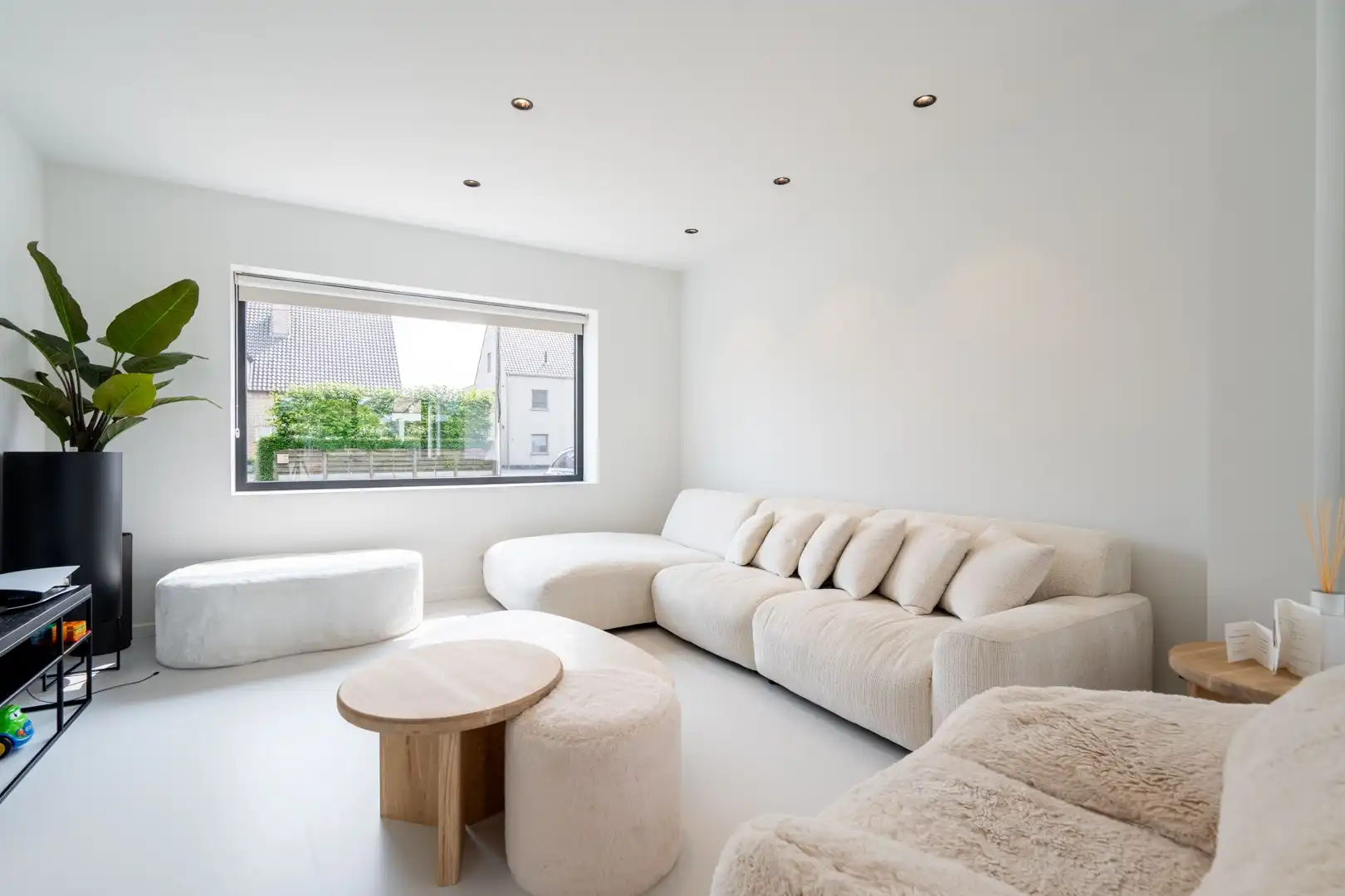 Instapklare woning met 3 slpkmrs op een perceel van 890m²! foto 7