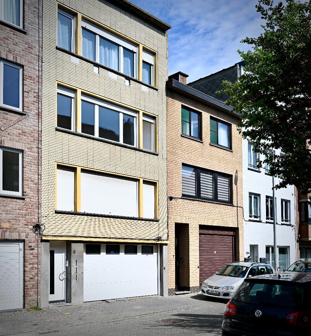 STIJLVOL GERENOVEERD APPARTEMENT MET OVERDEKTE STAANPLAATS TE MARIAKERKE foto 10