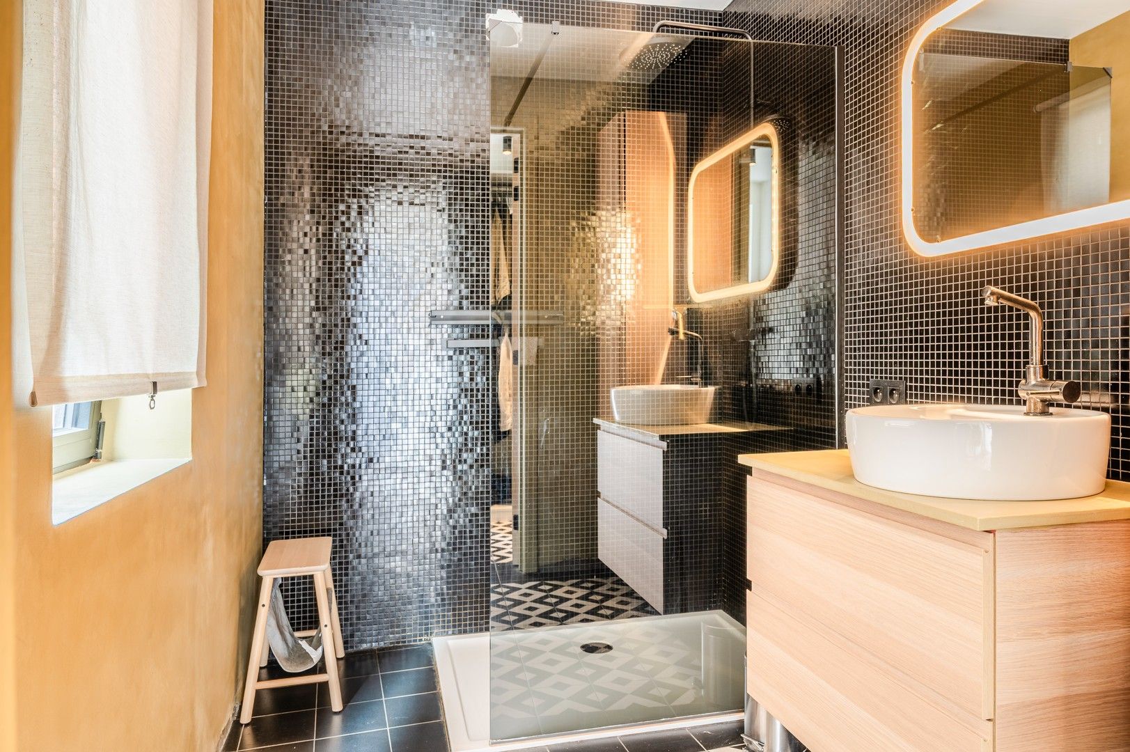Prachtig gelegen half open woning foto 12