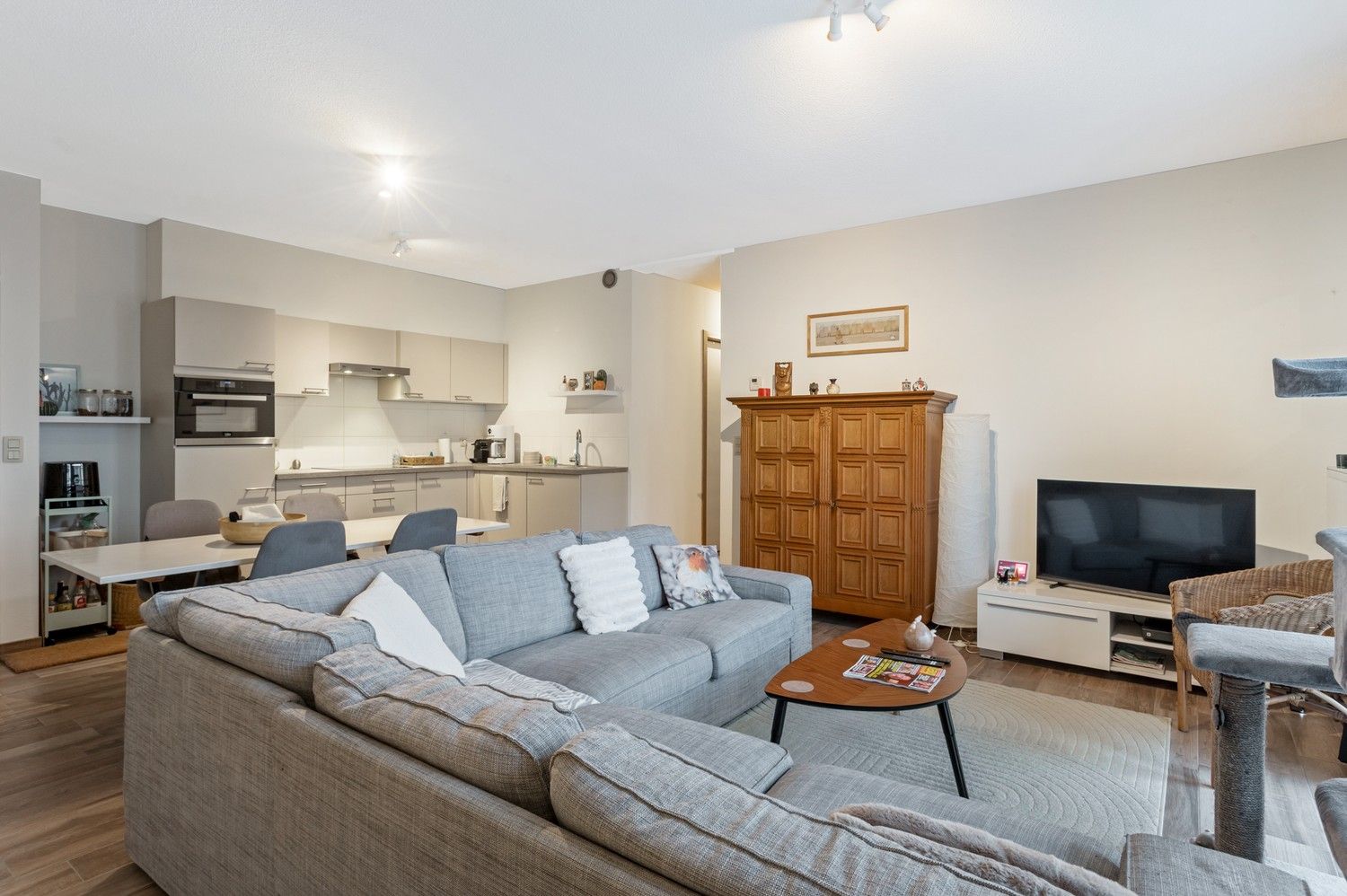 Energiezuinig twee slaapkamer appartement! foto 3