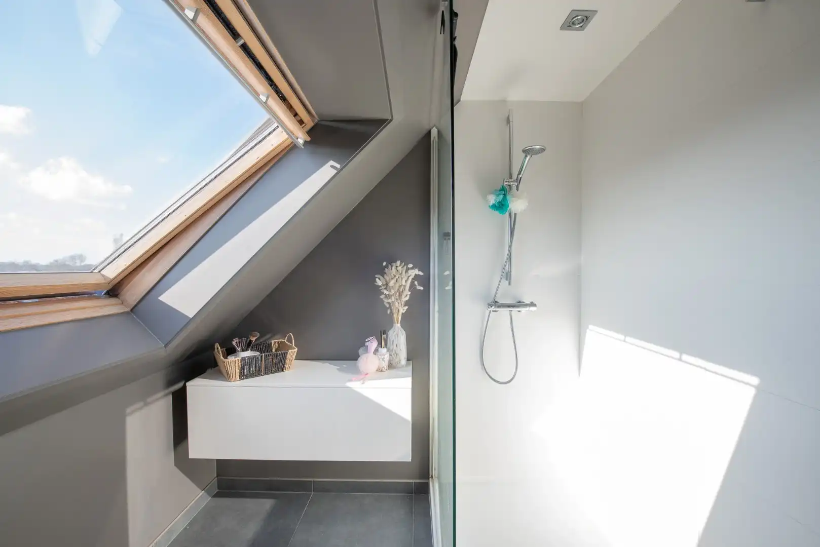 Gezellig 1-slaapkamerappartement te huur in Desselgem foto 8