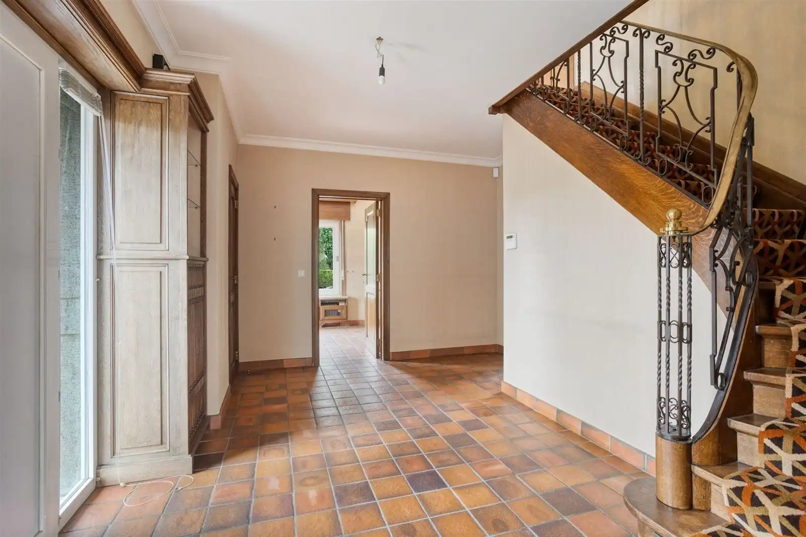 Zeer ruime villa (340m²) op een terrein van 7a38ca foto 10