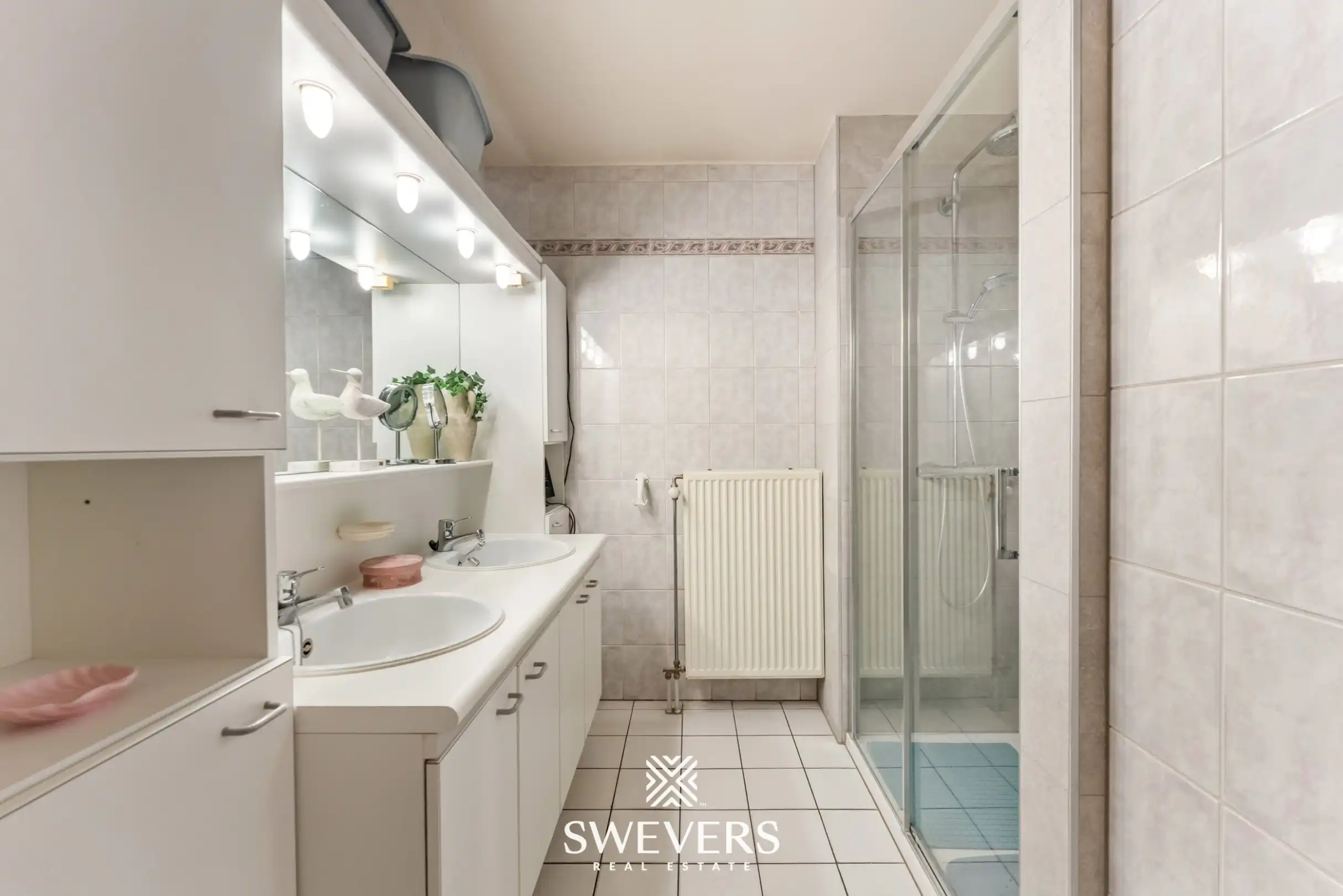 Ruim appartement met 3 slaapkamers centrum Sint-Truiden foto 20