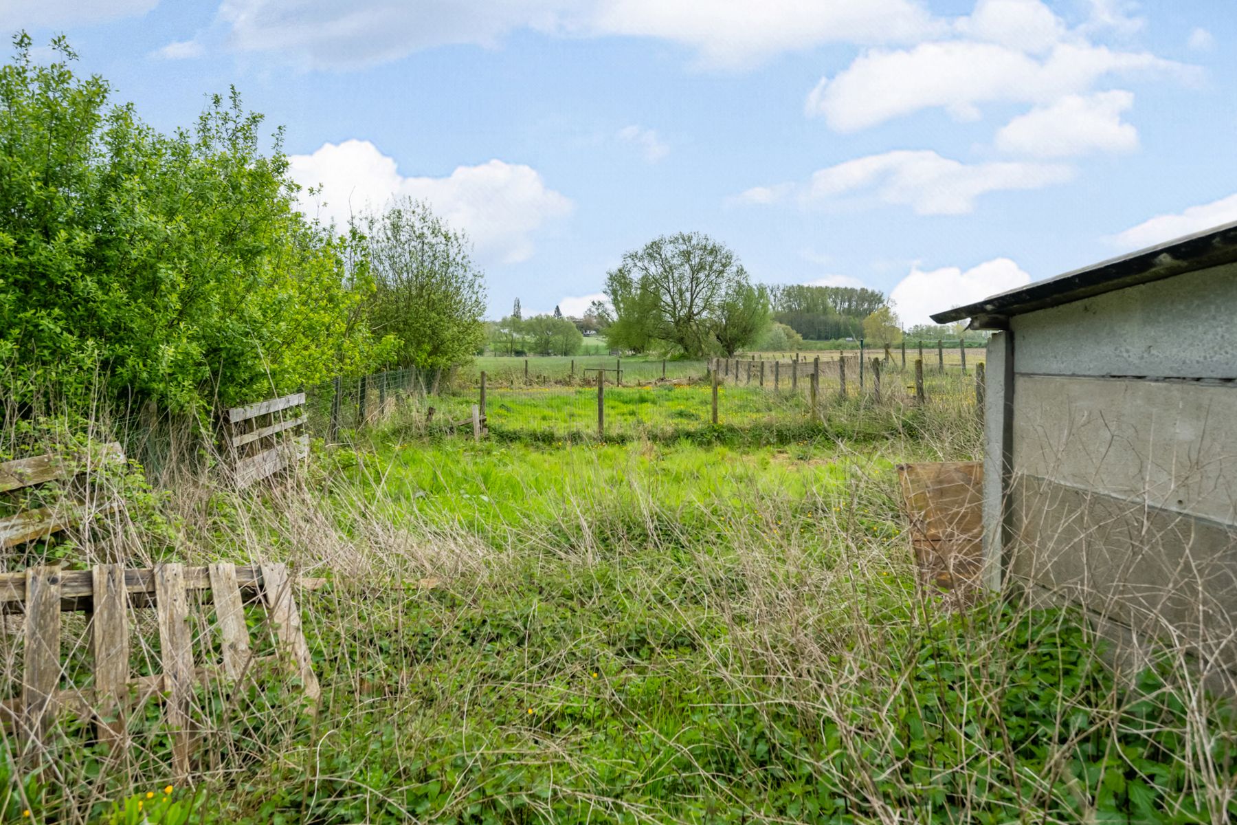 Gezinswoning met grote tuin en landelijk uitzicht! foto 29