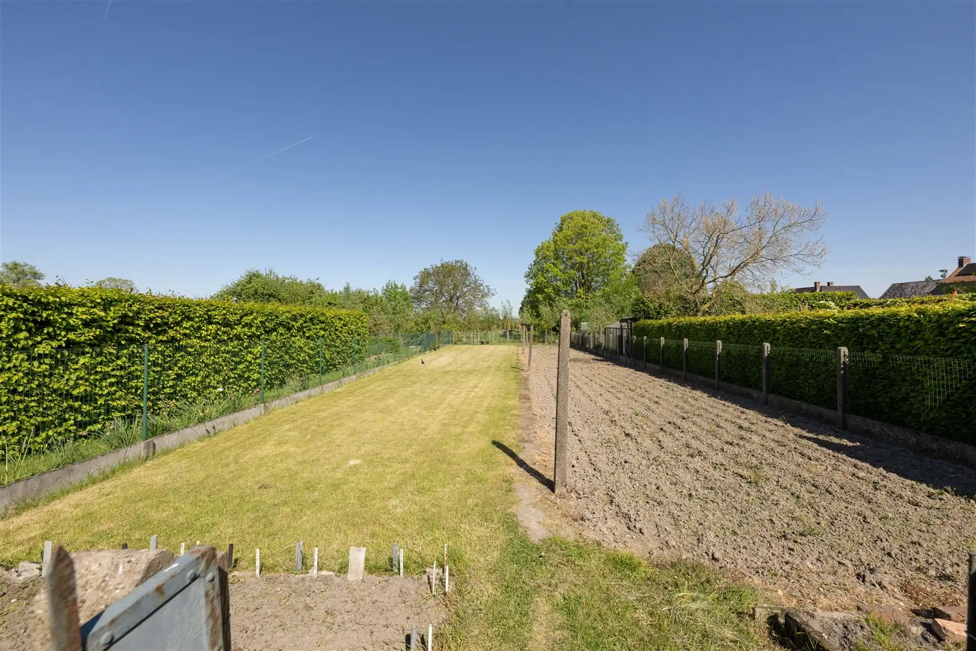 Halfopen woning op 885 m² foto 8