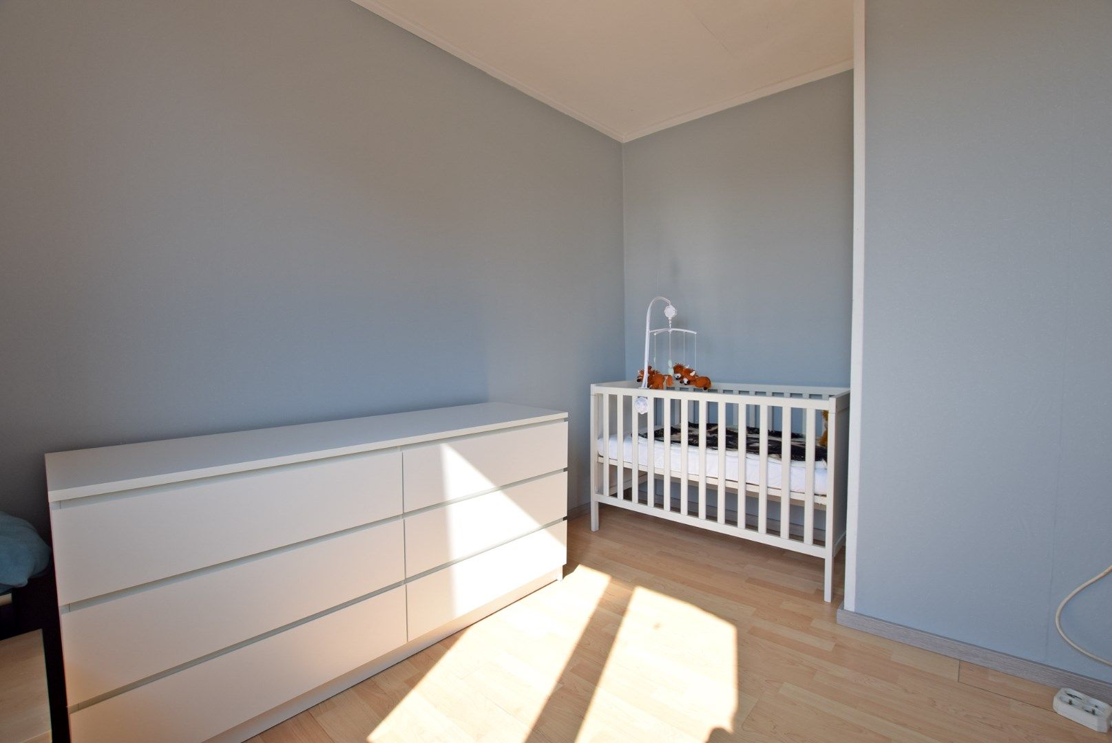 Op te frissen rijwoning op 360m² met 4 slaapkamers + garage & achterliggende loods / werkplaats te Adinkerke (De Panne).  foto 9