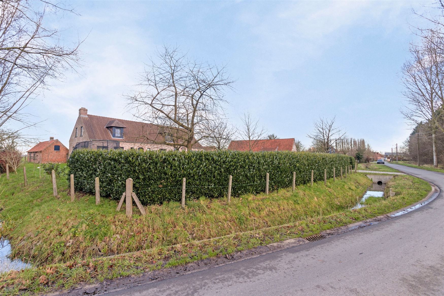 Sfeervolle woning in een landelijke omgeving foto 3