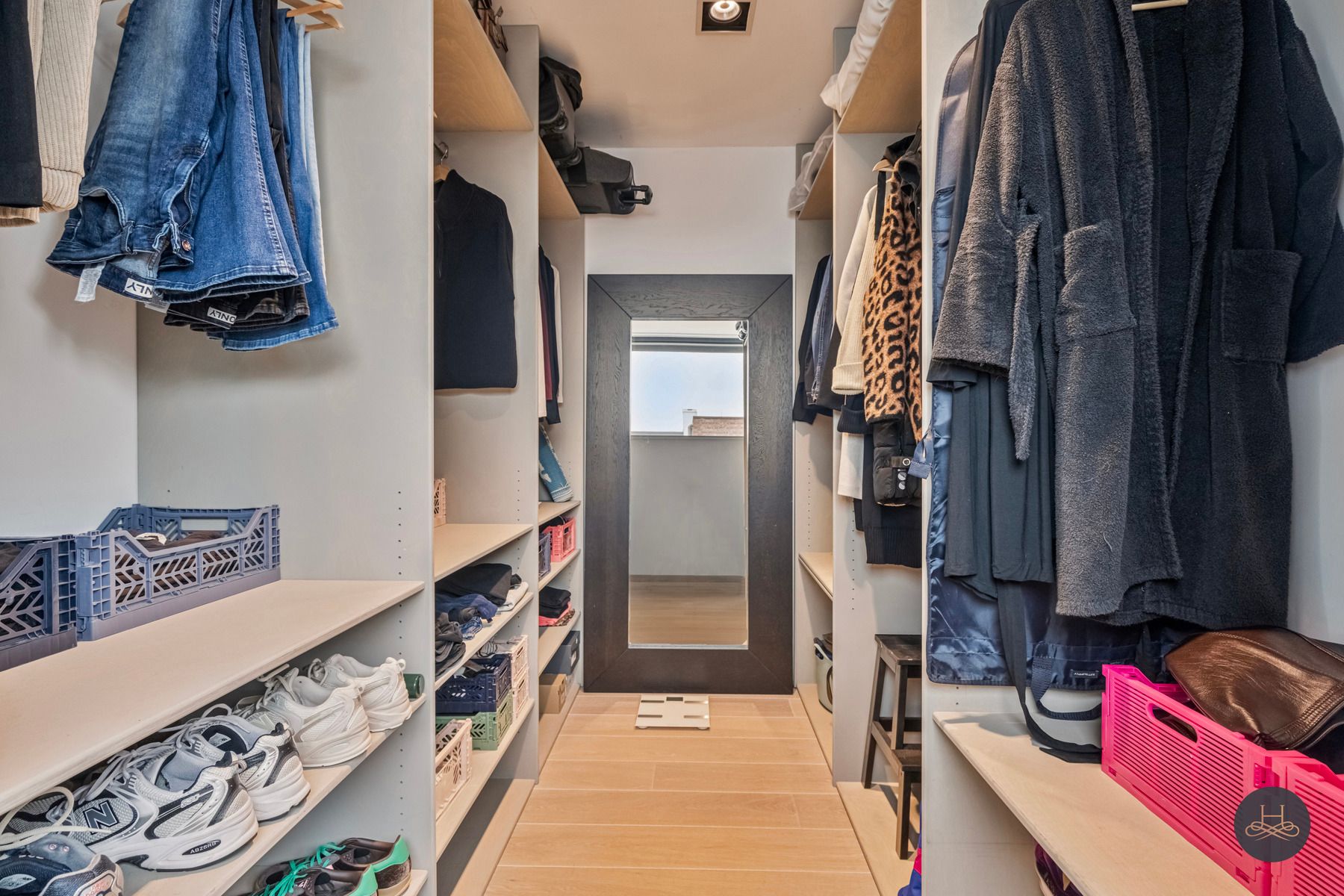 Luxueuze ruime BEN-woning met handelspand en appartement foto 34
