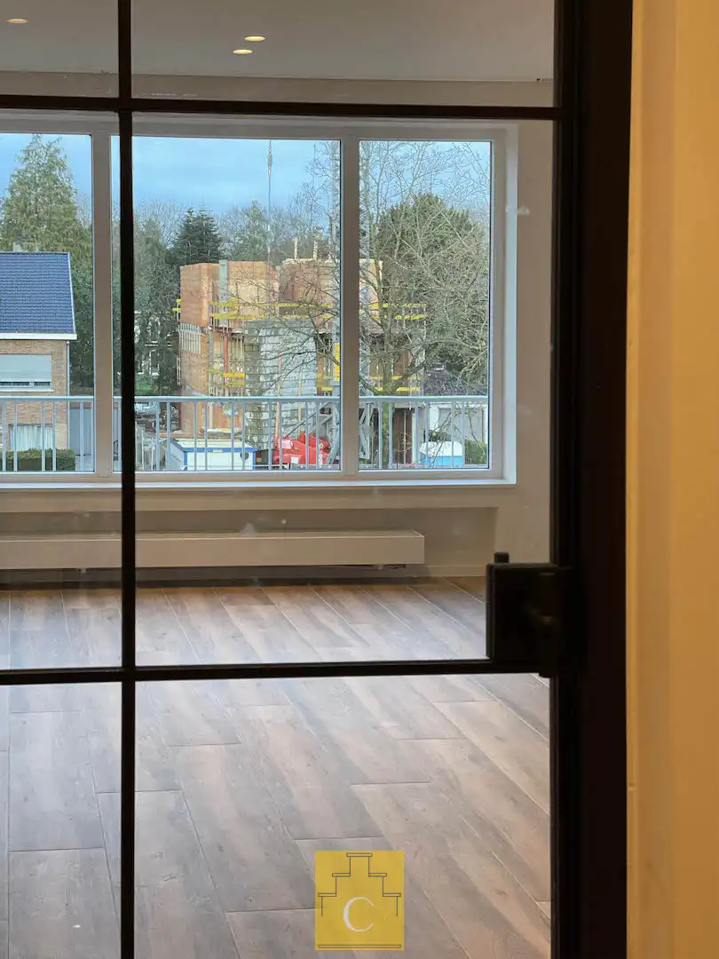 Volledig vernieuwd appartement nabij het station foto 3