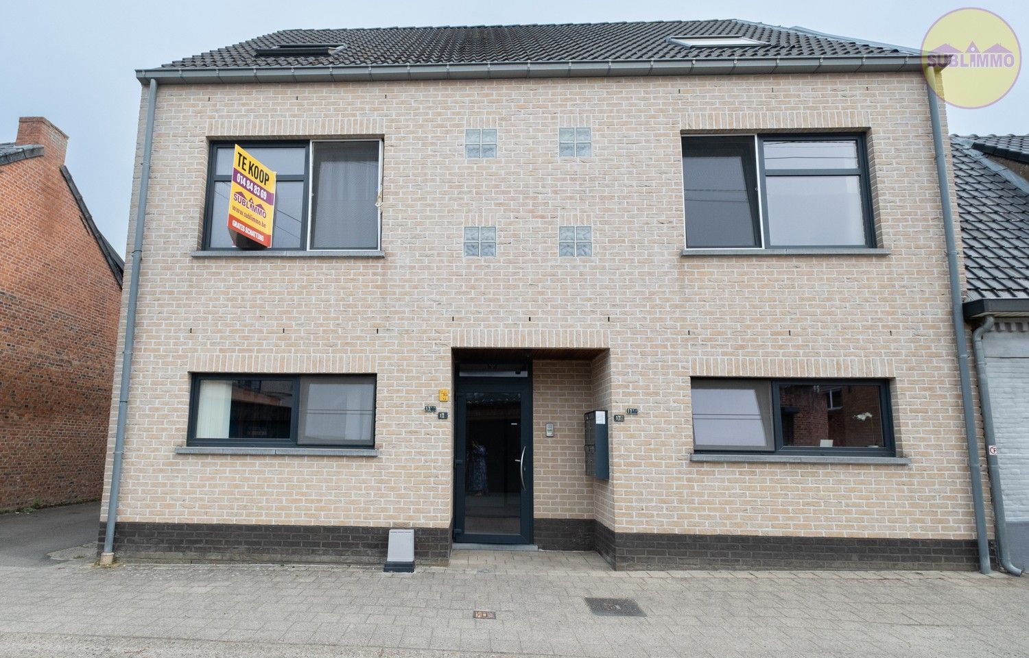 Duplex appartement met twee slaapkamers en garage te Meerhout foto {{pictureIndex}}
